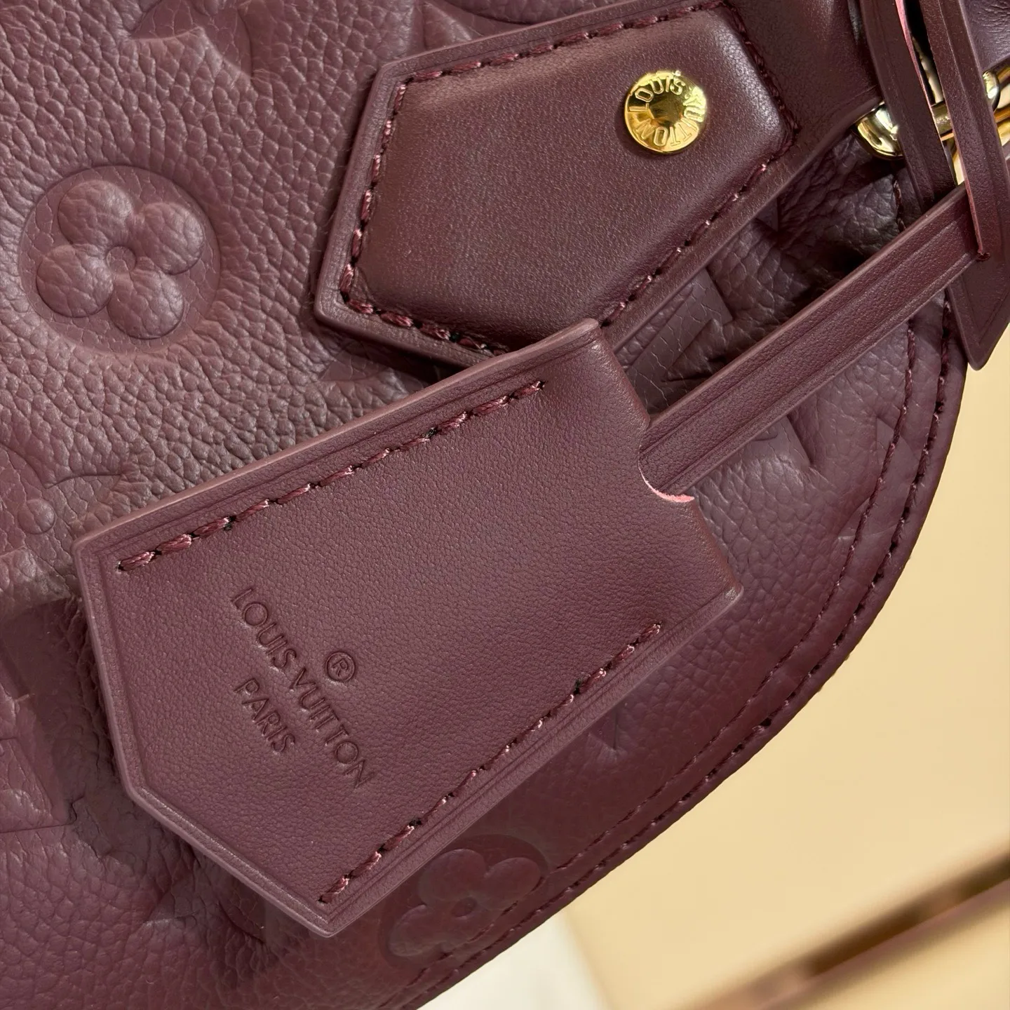 Классические Сумки Женские Louis Vuitton 18240293