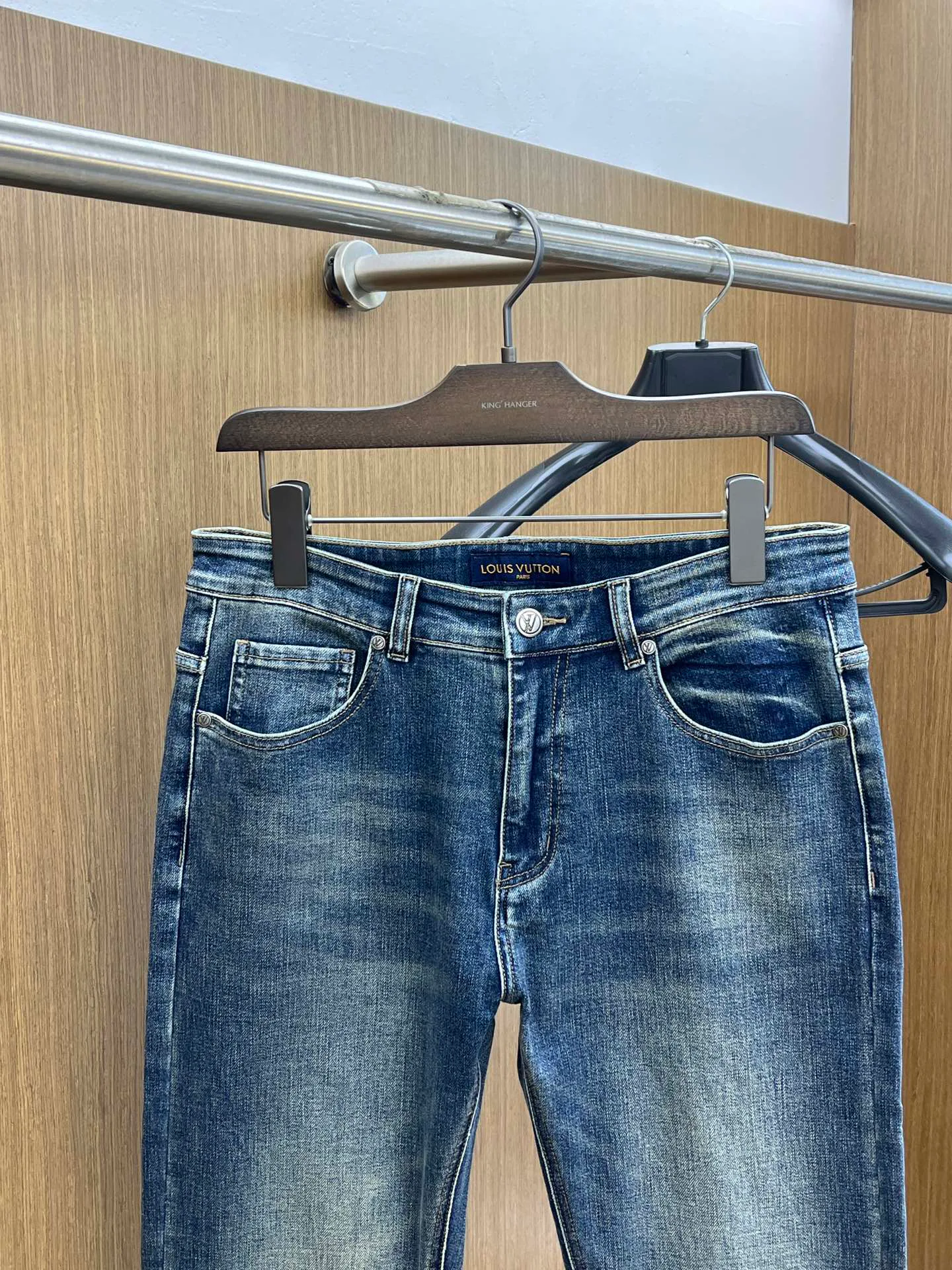 Джинсы Женские Louis Vuitton 12821726