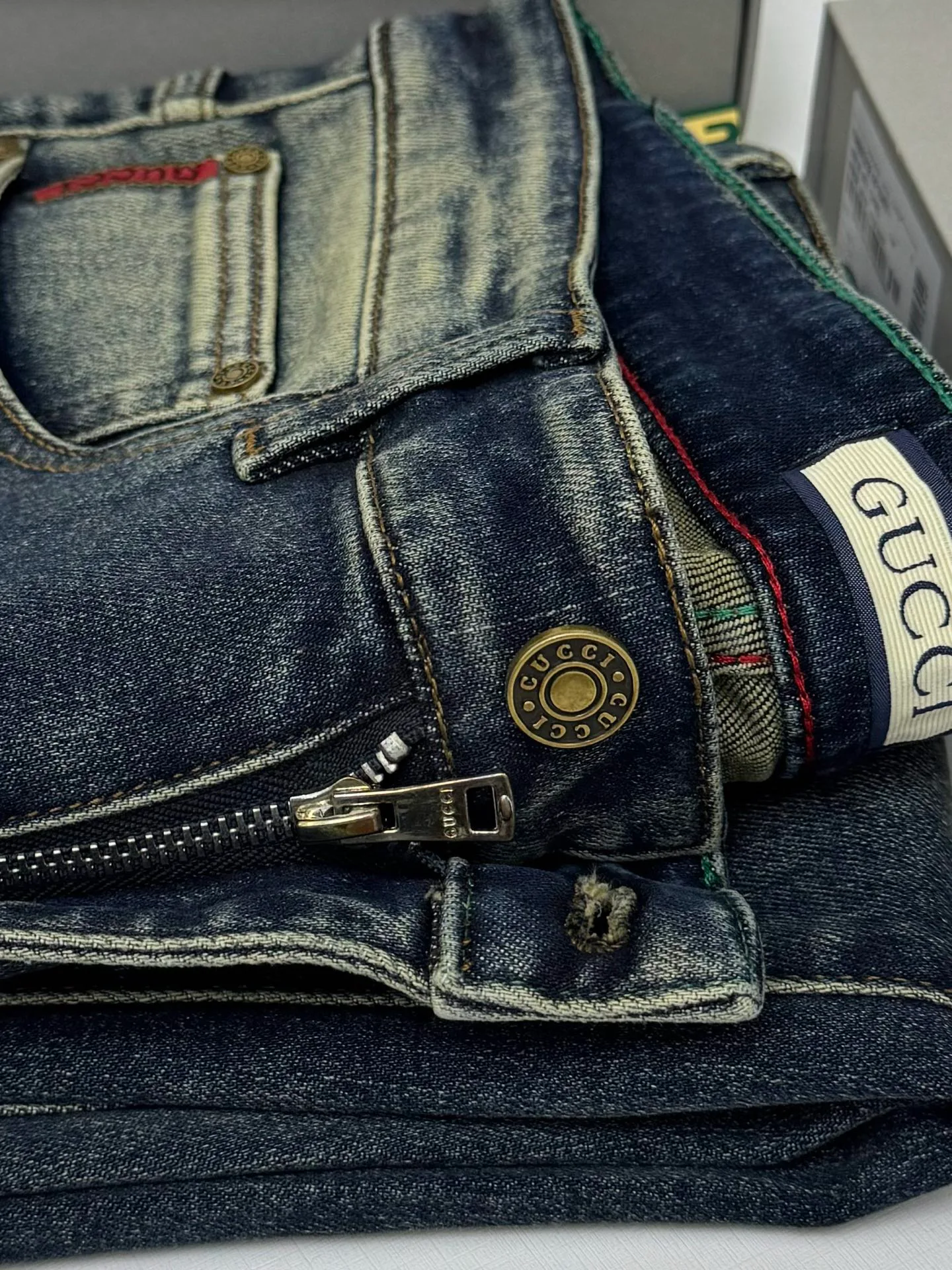 Джинсы Мужские Gucci 18140735