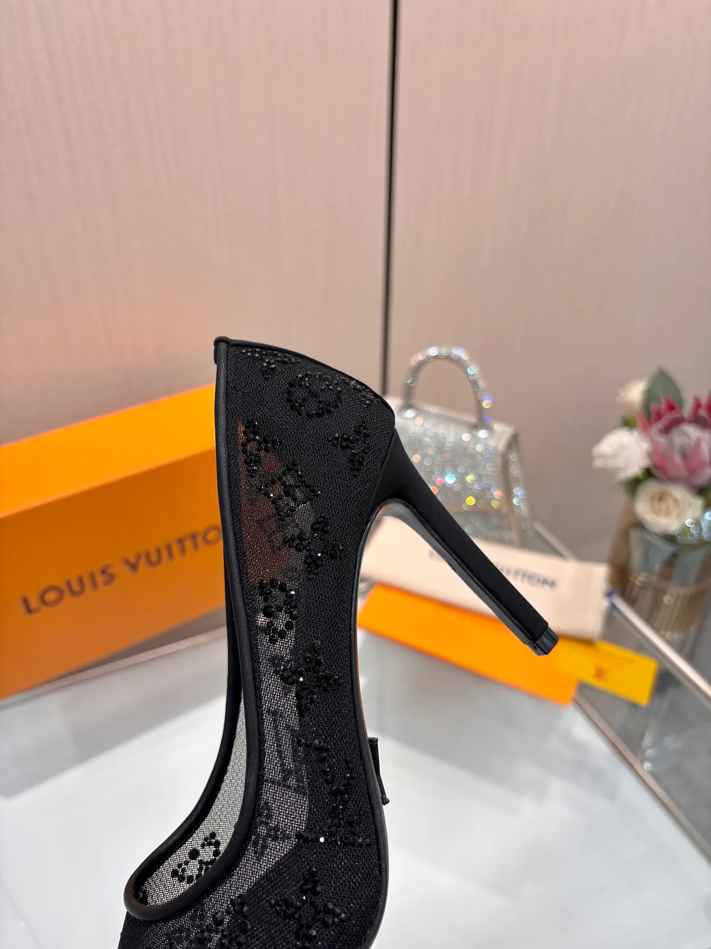 Туфли Женские Louis Vuitton 19597270