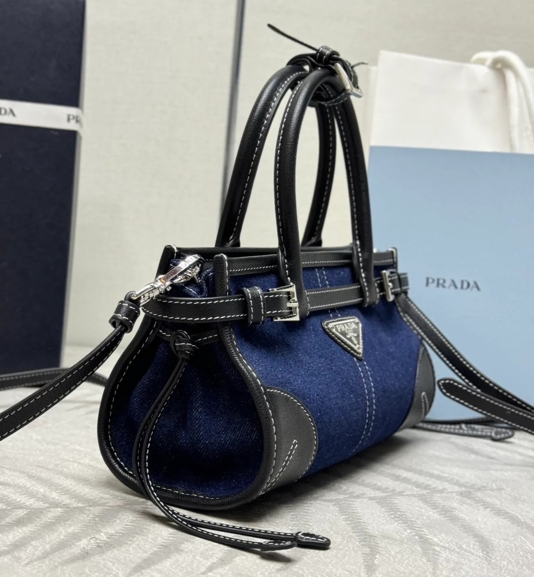Сумки На Ремне Женские Prada 11682114