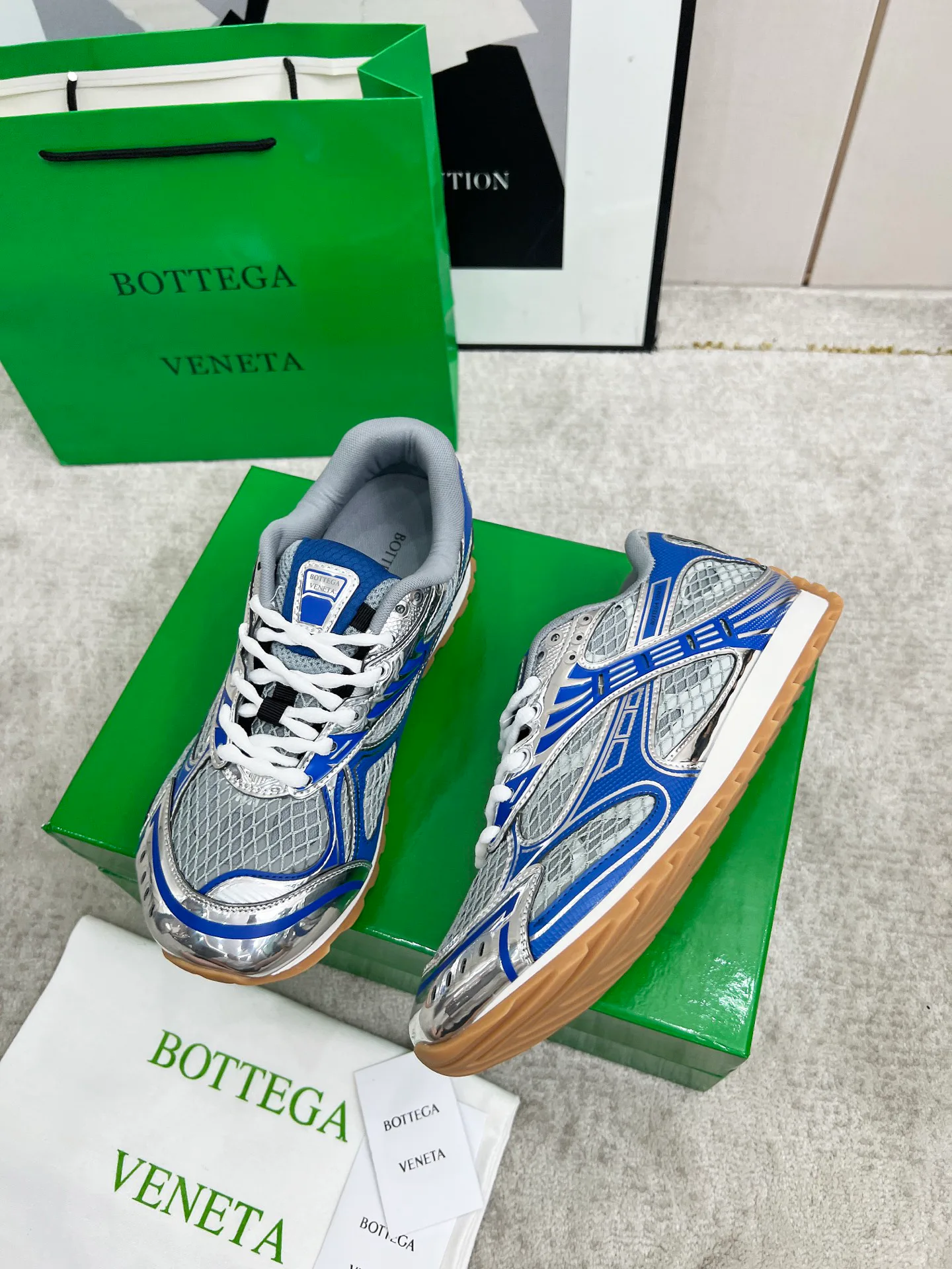 Кроссовки Женские Bottega Veneta 11679373