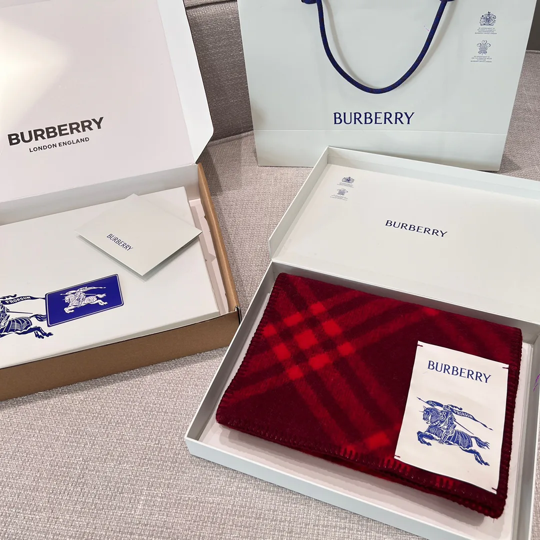 Шарфы Burberry 17945224