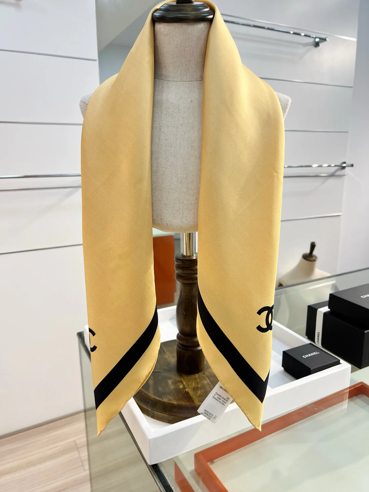 Платки Chanel 12794592