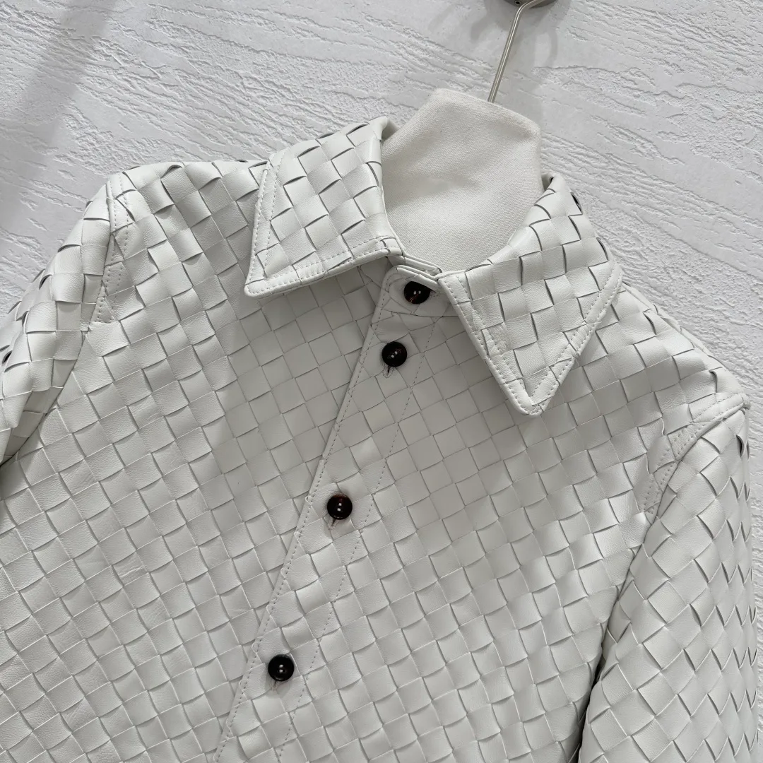 Кожаные Куртки И Дублёнки Женские Bottega Veneta 11232087