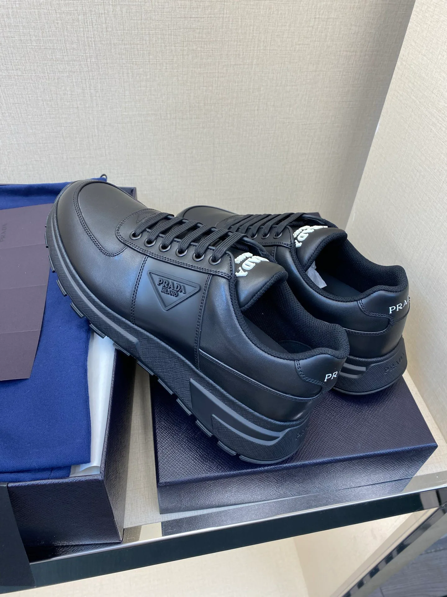 Кроссовки Мужские Prada 18039820