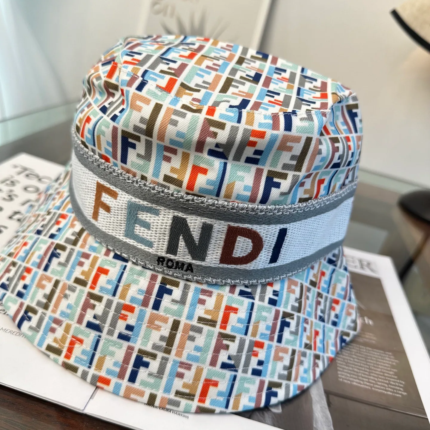 Головные Уборы Fendi 11689489