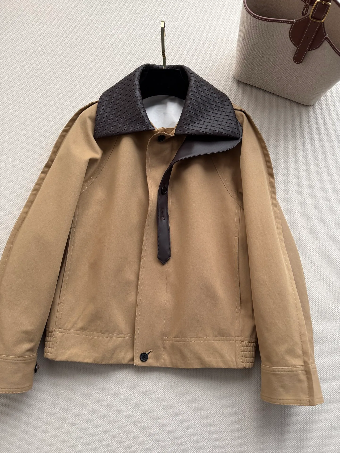 Куртки И Пуховики Женские Bottega Veneta 18785769