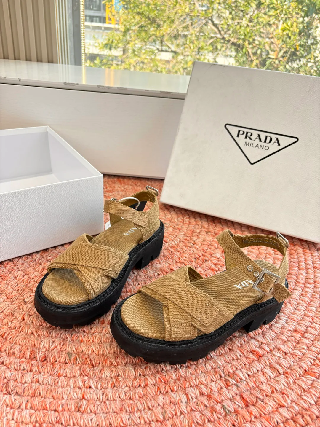 Сандалии Женские Prada 11410365