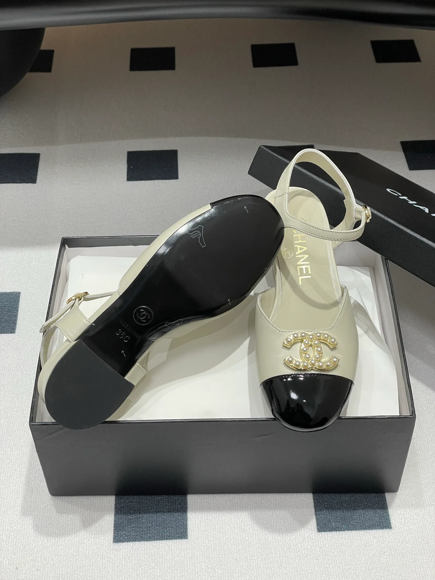 Сандалии Женские Chanel 579385