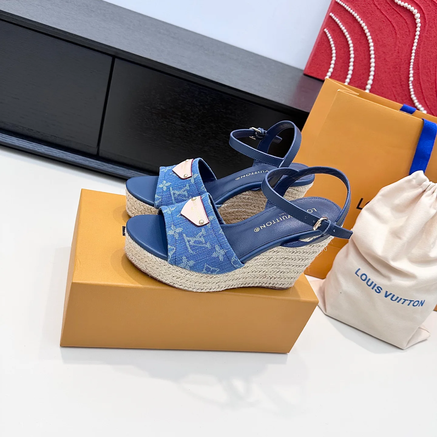 Сандалии Женские Louis Vuitton 11566078
