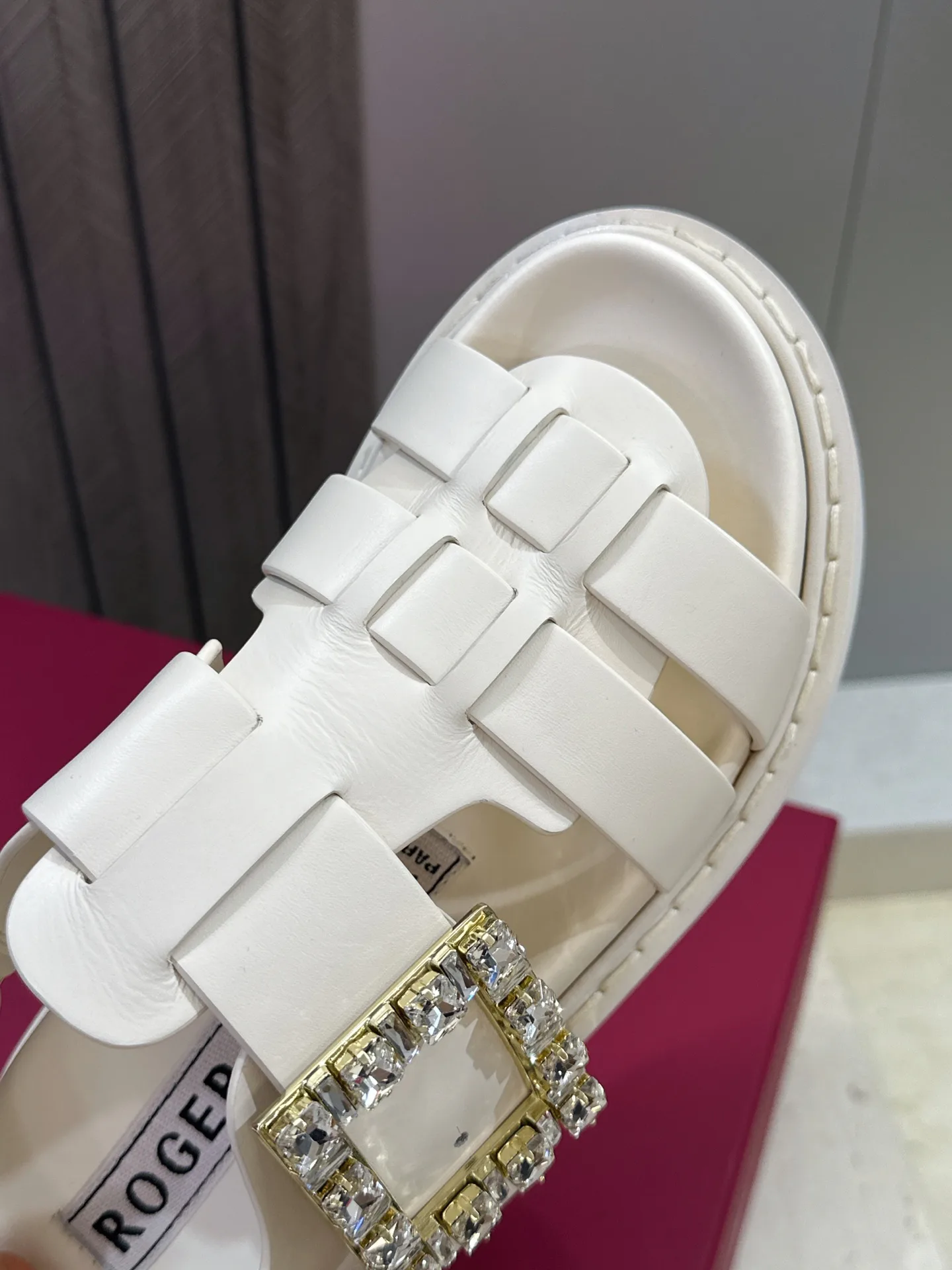 Босоножки Женские Roger Vivier 16910348