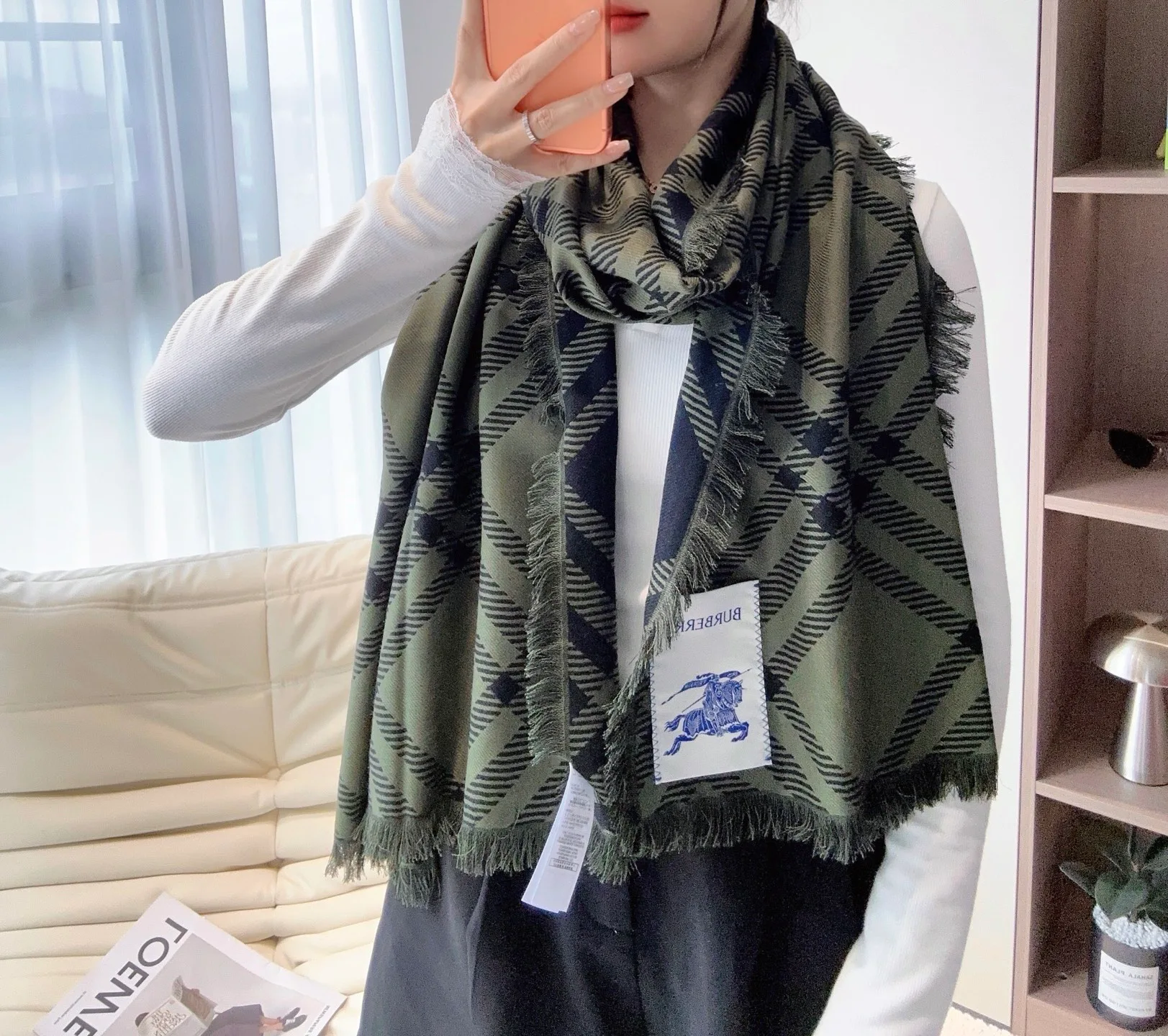 Шарфы Burberry 18401209