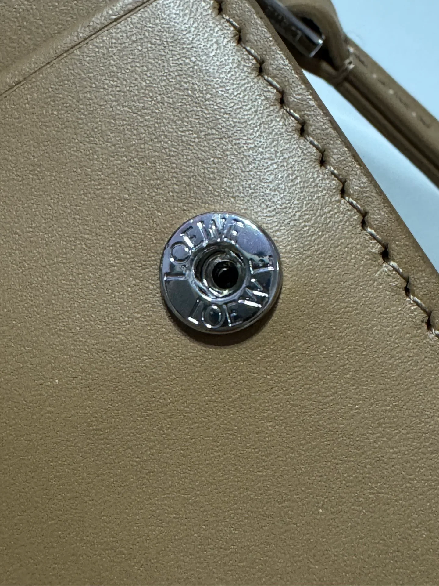 Клатчи Женские Loewe 11839241