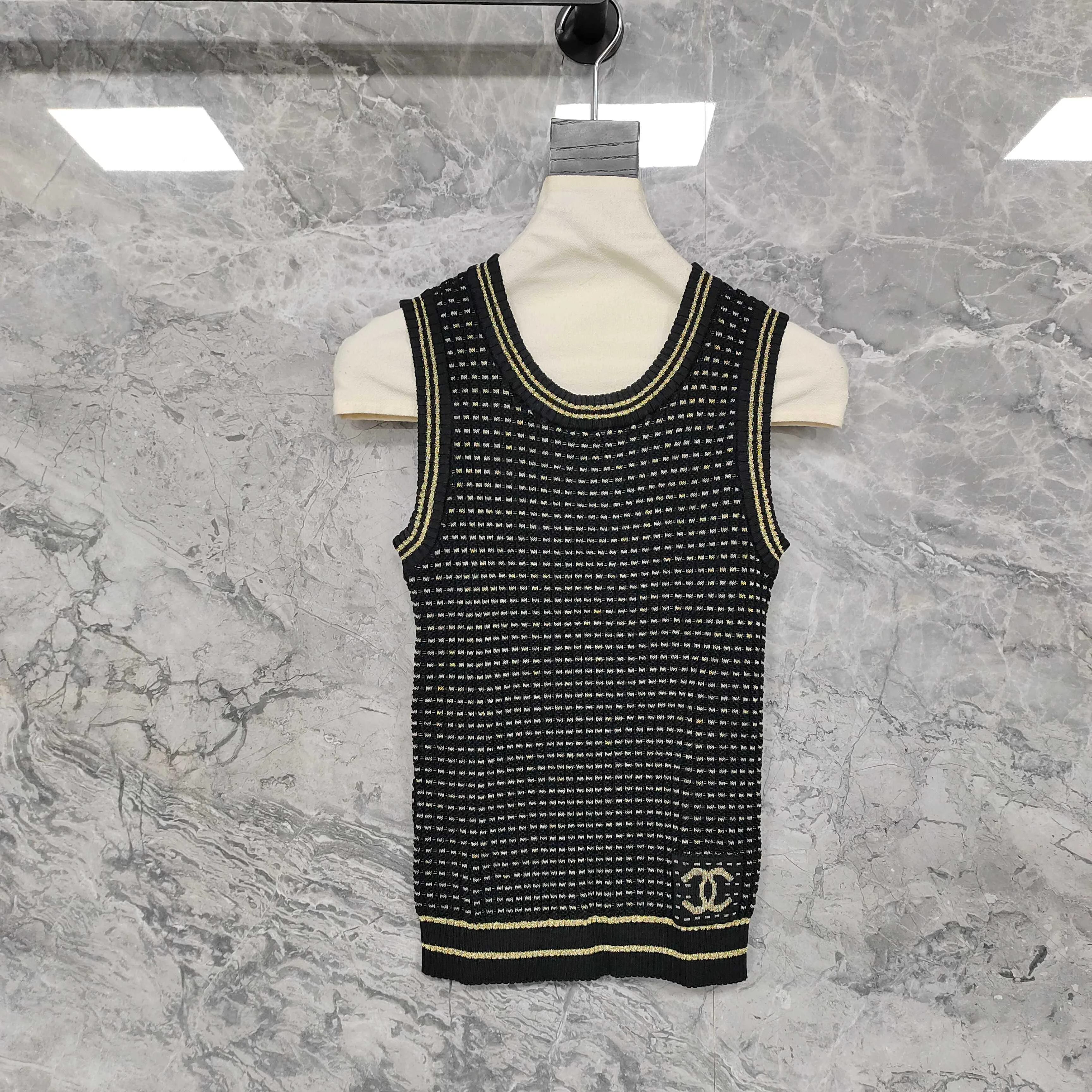 Жилеты Женские Chanel 11018964