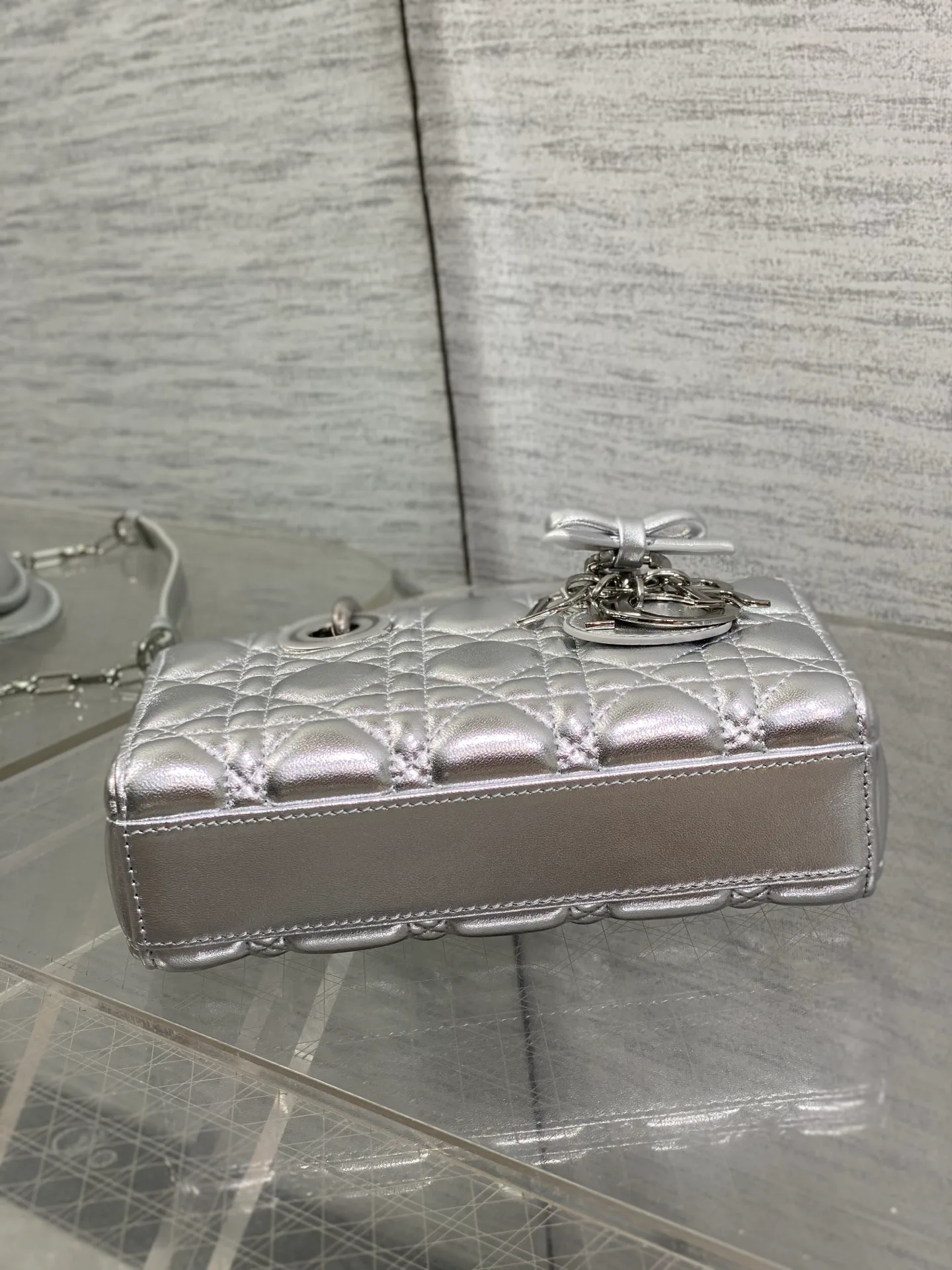 Классические Сумки Женские Christian Dior 17601491