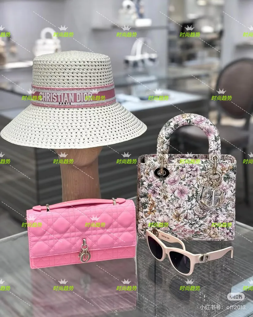 Головные Уборы Christian Dior 13569665