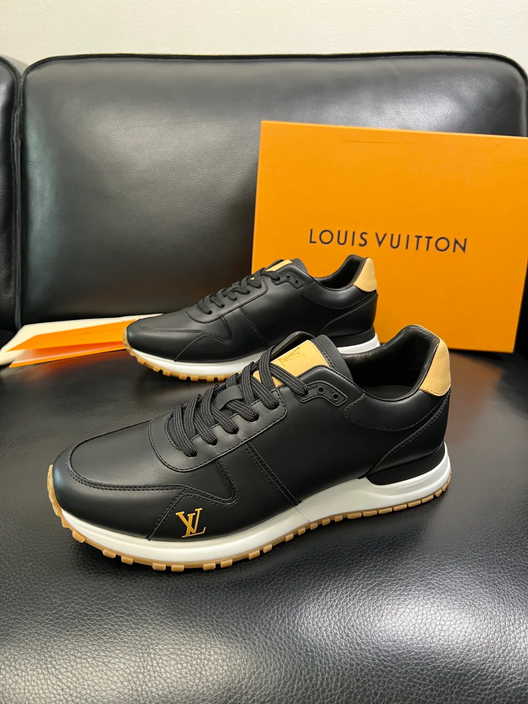 Кроссовки Мужские Louis Vuitton 1498268
