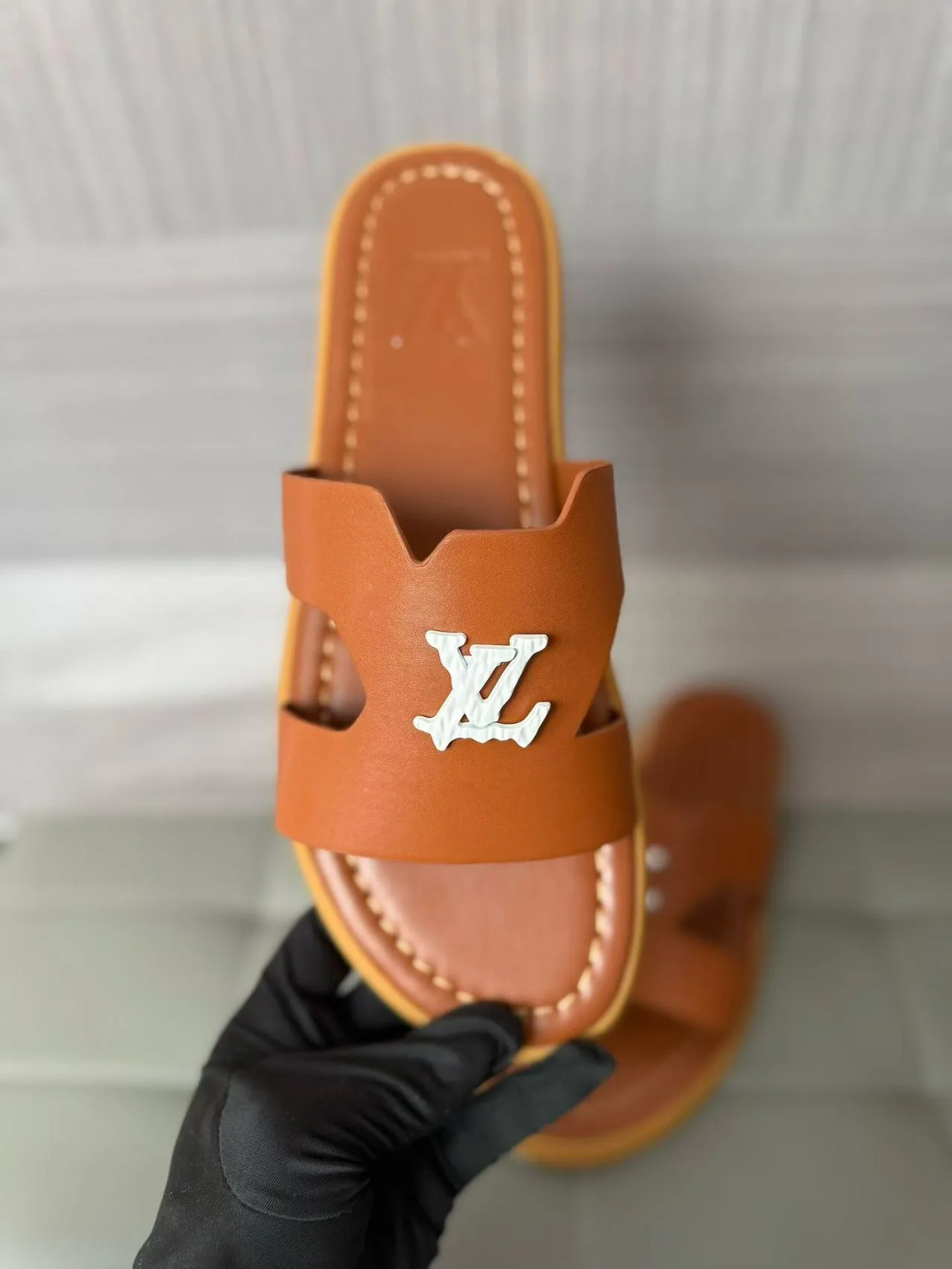 Шлепанцы Женские Louis Vuitton 829505