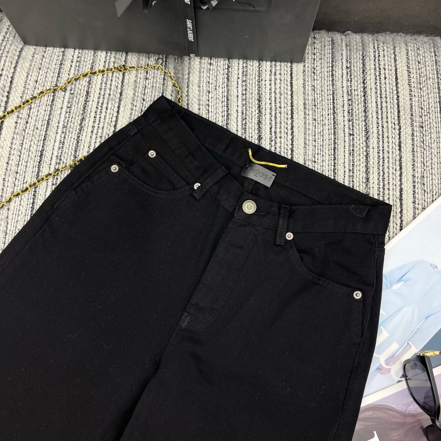 Шорты Женские Saint Laurent 12945592