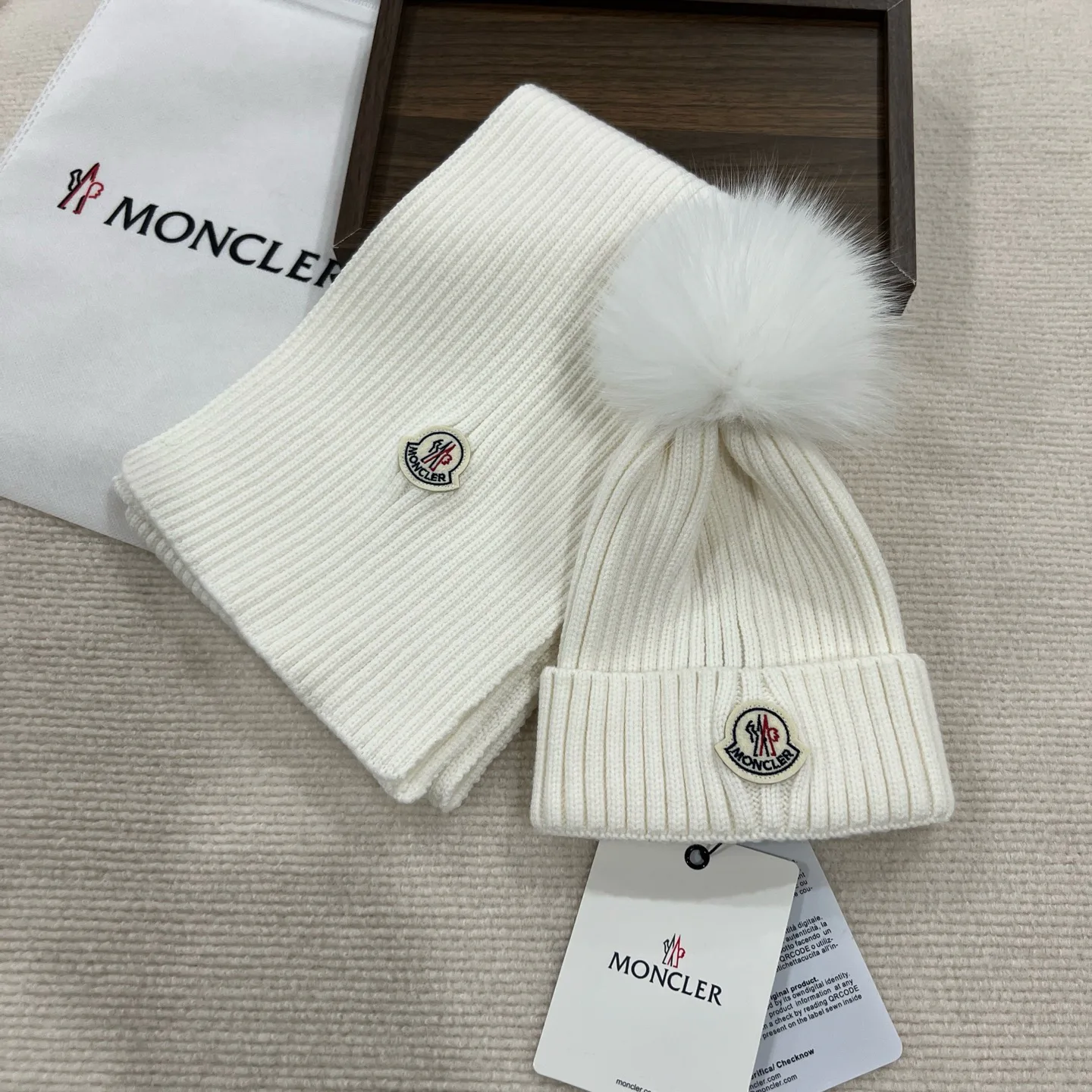 Головные Уборы Moncler 18078324