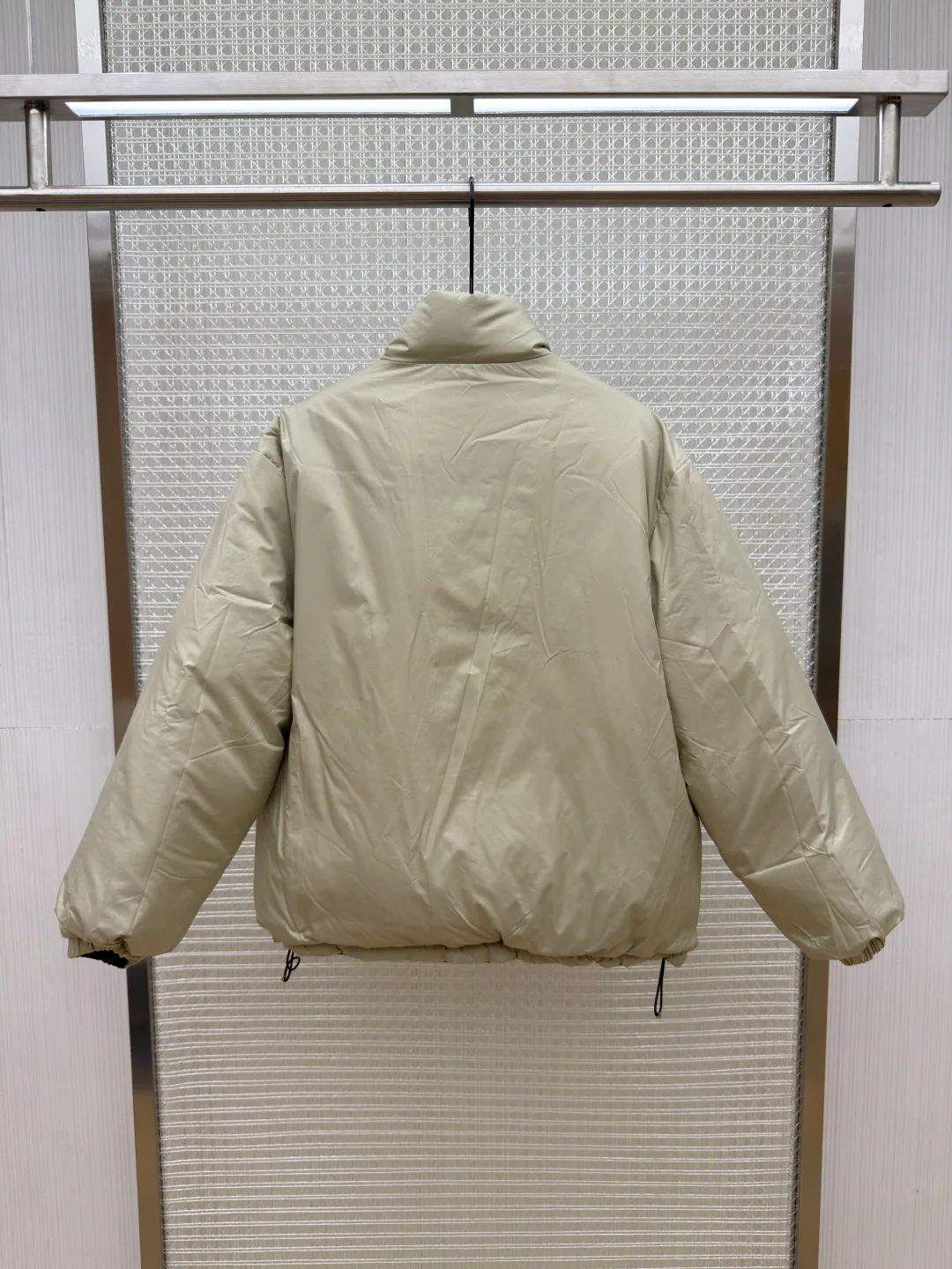 Куртки И Пуховики Женские Miu Miu 18612896