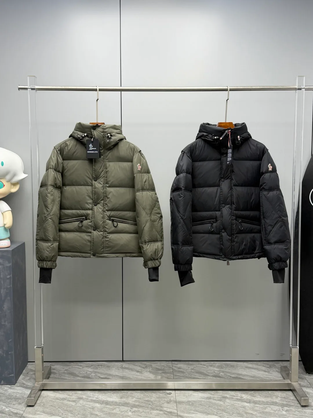 Куртки И Пуховики Мужские Moncler 17901653