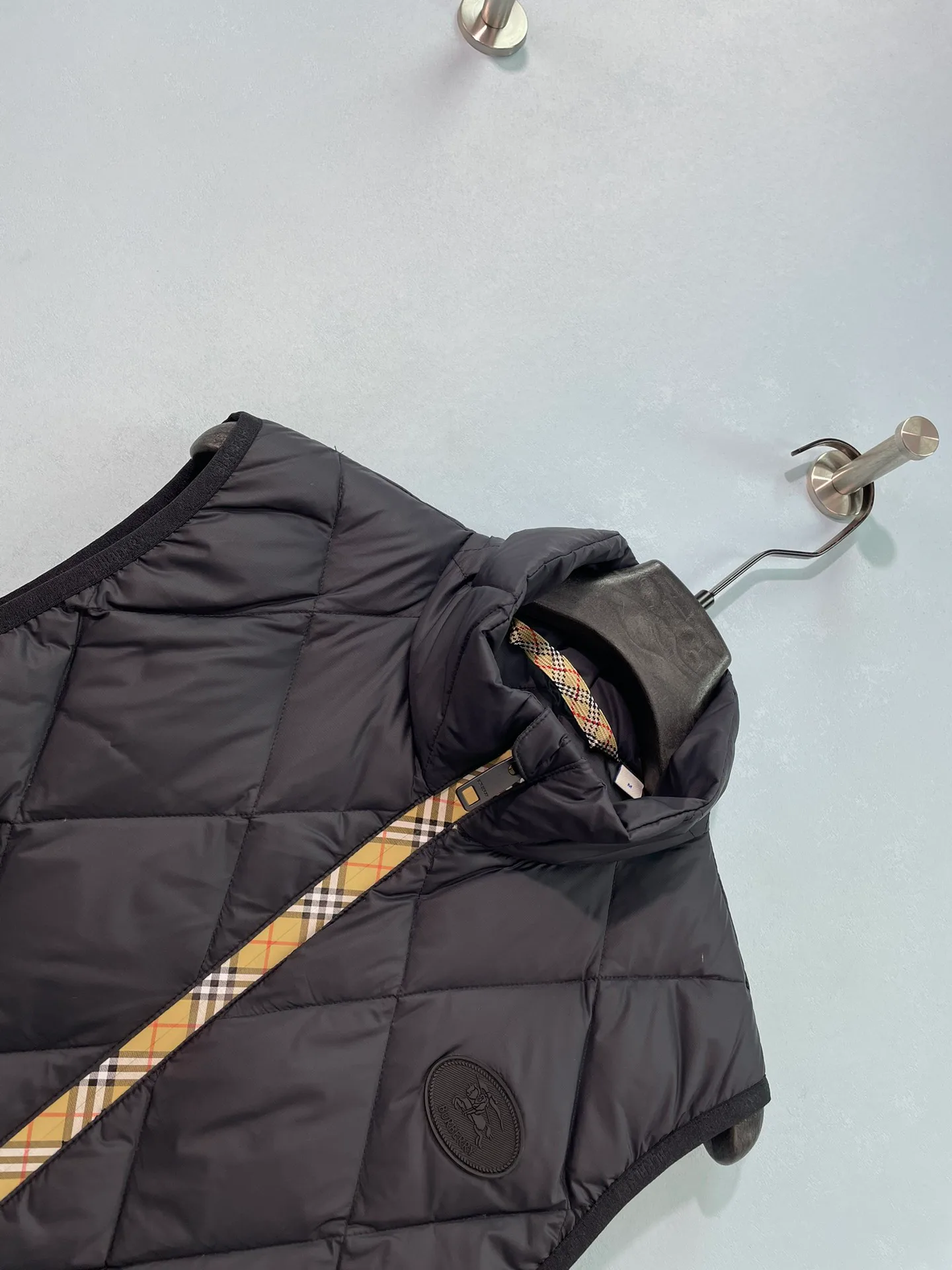Жилеты Женские Burberry 18612413