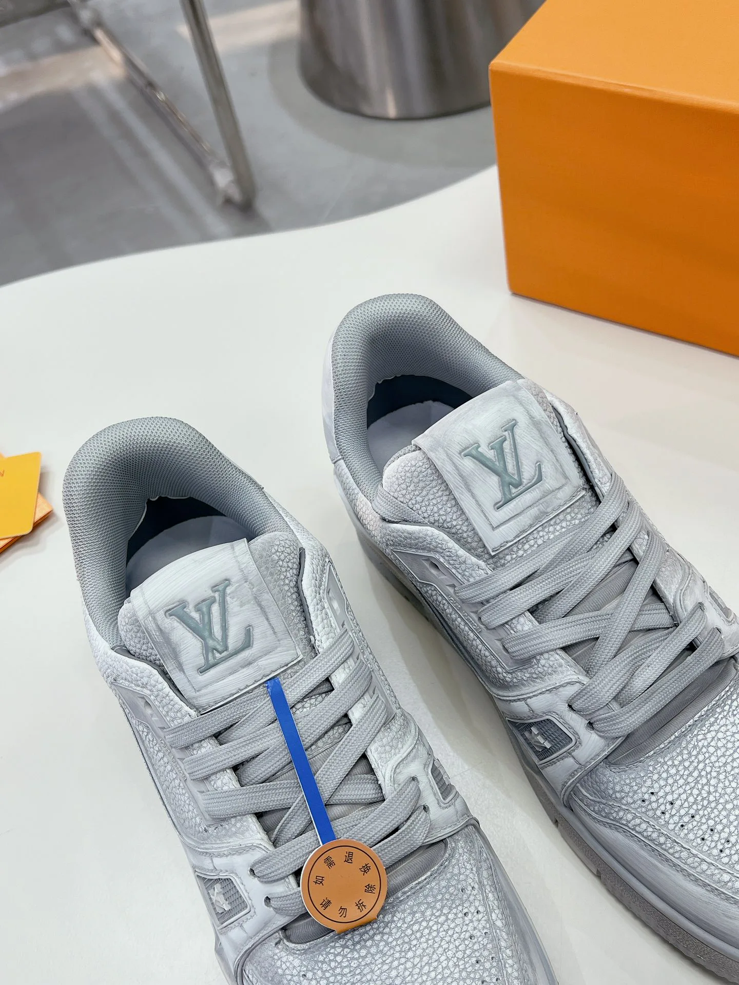 Кроссовки Женские Louis Vuitton 11778706