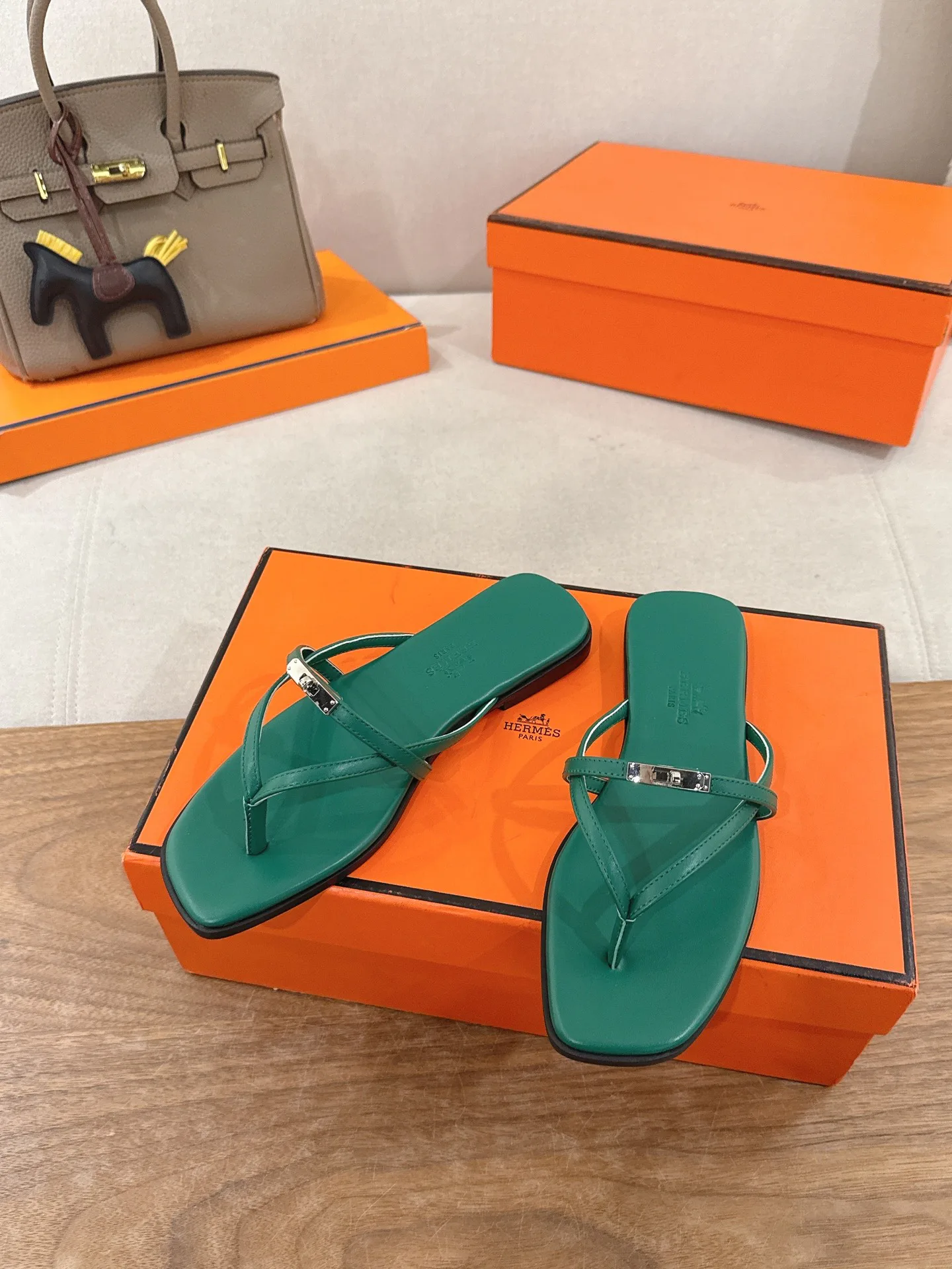 Шлепанцы Женские Hermes 10800147