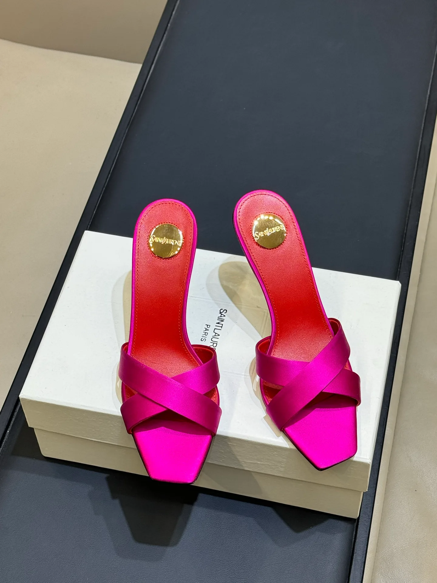 Босоножки Женские Saint Laurent 3891382