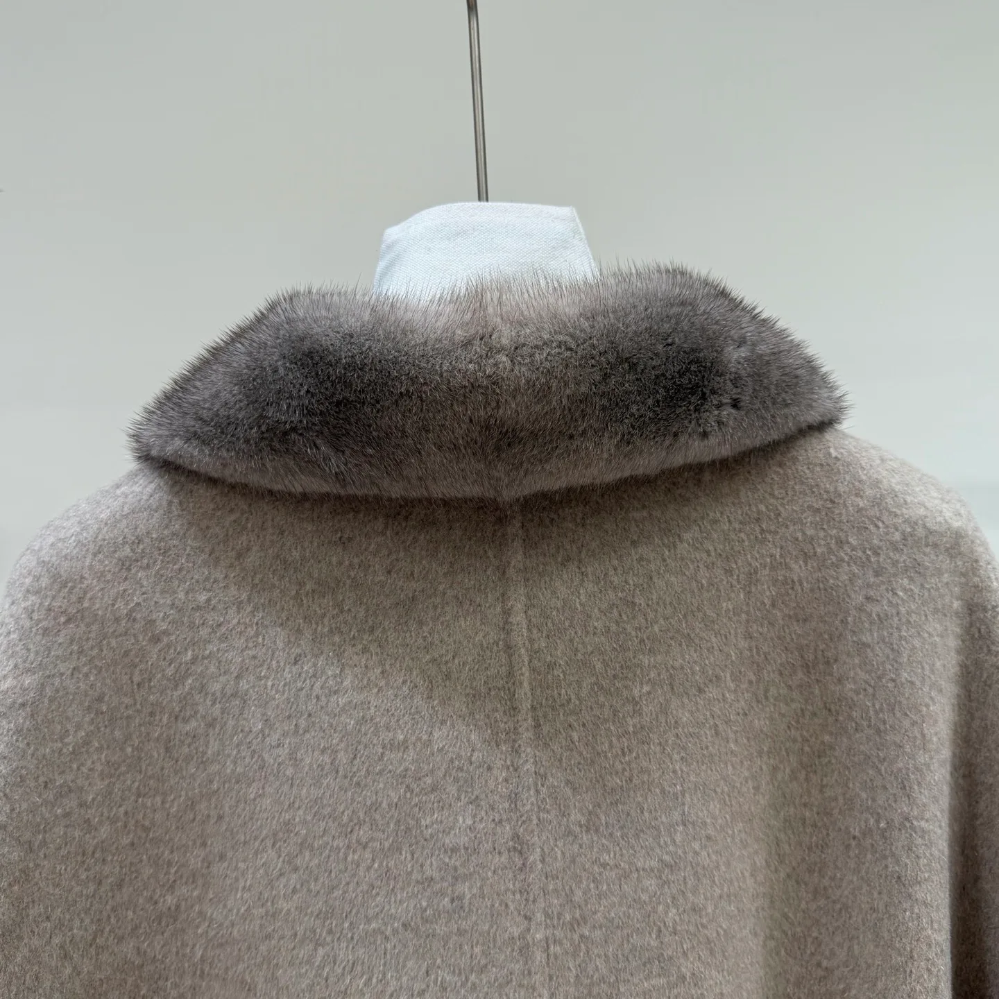 Пальто Женские Loro Piana 19579782