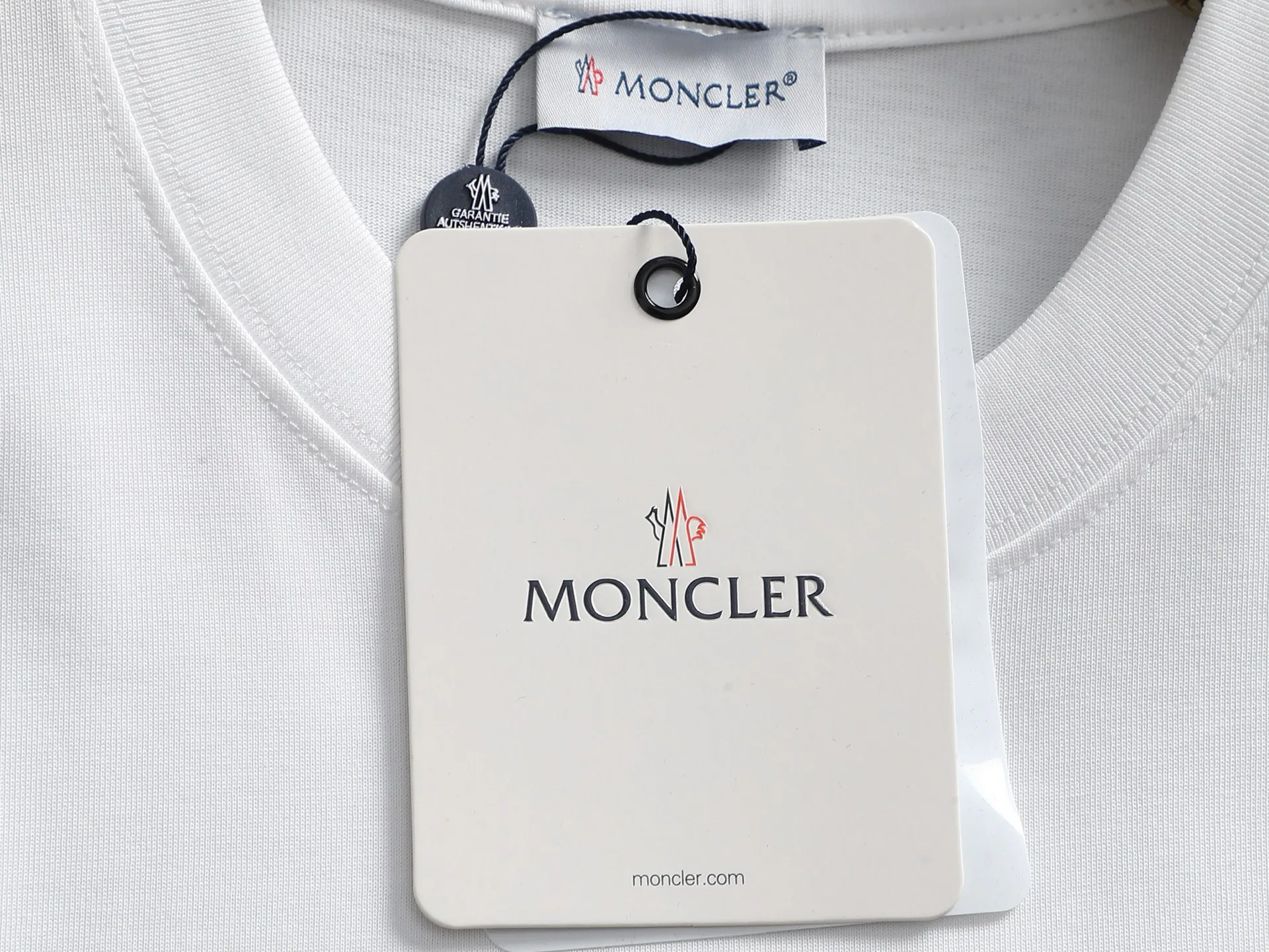 Футболки Женские Moncler 1617514
