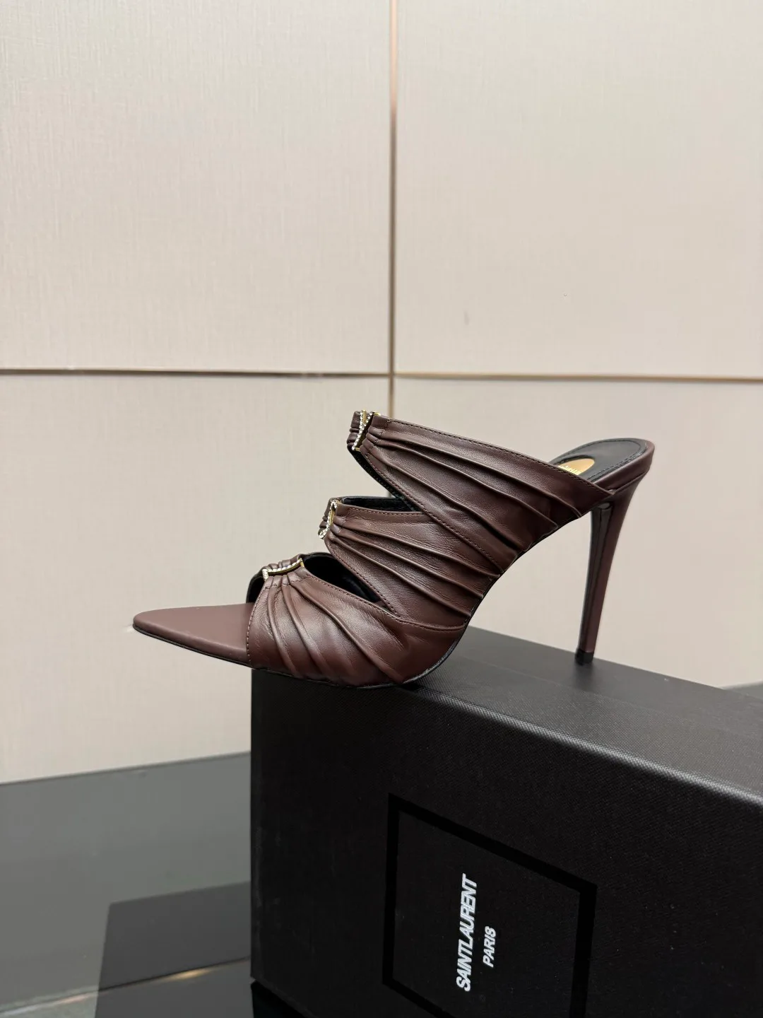 Сандалии Женские Saint Laurent 9317896