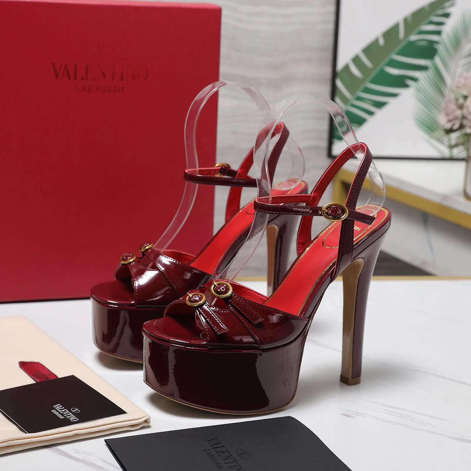 Босоножки Женские Valentino 13542423
