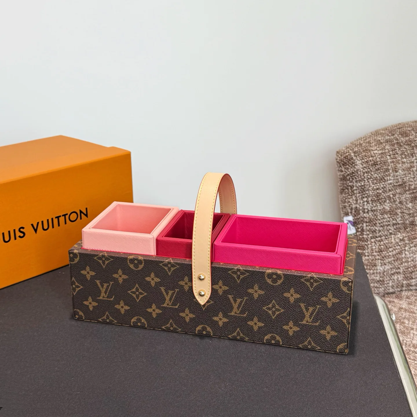 Текстиль Louis Vuitton 6348672