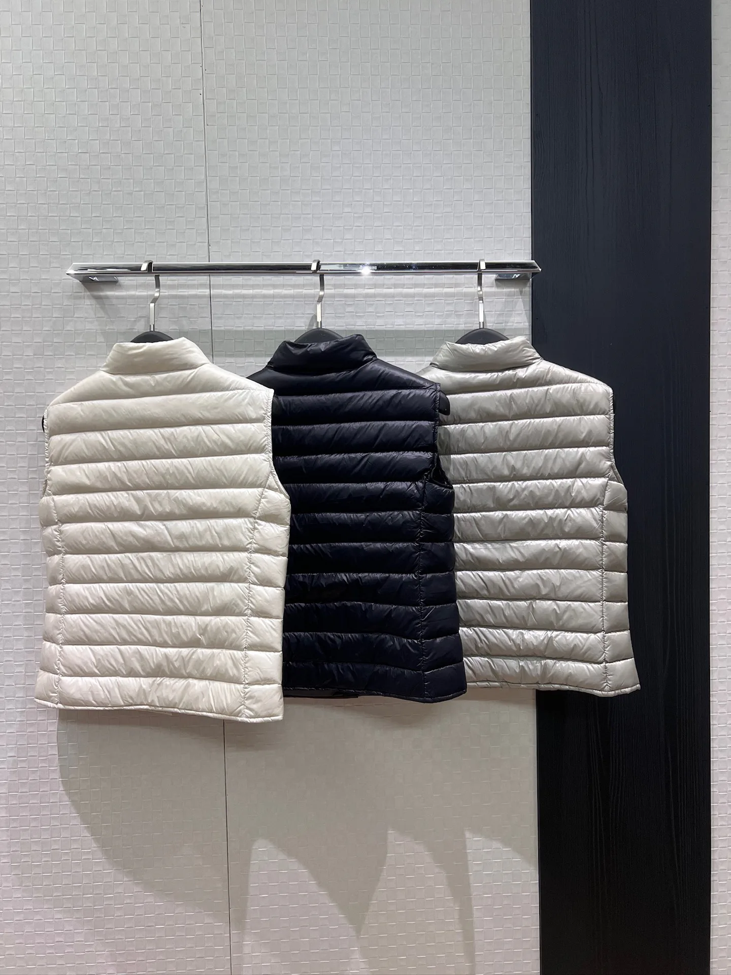 Жилеты Женские Moncler 18612083