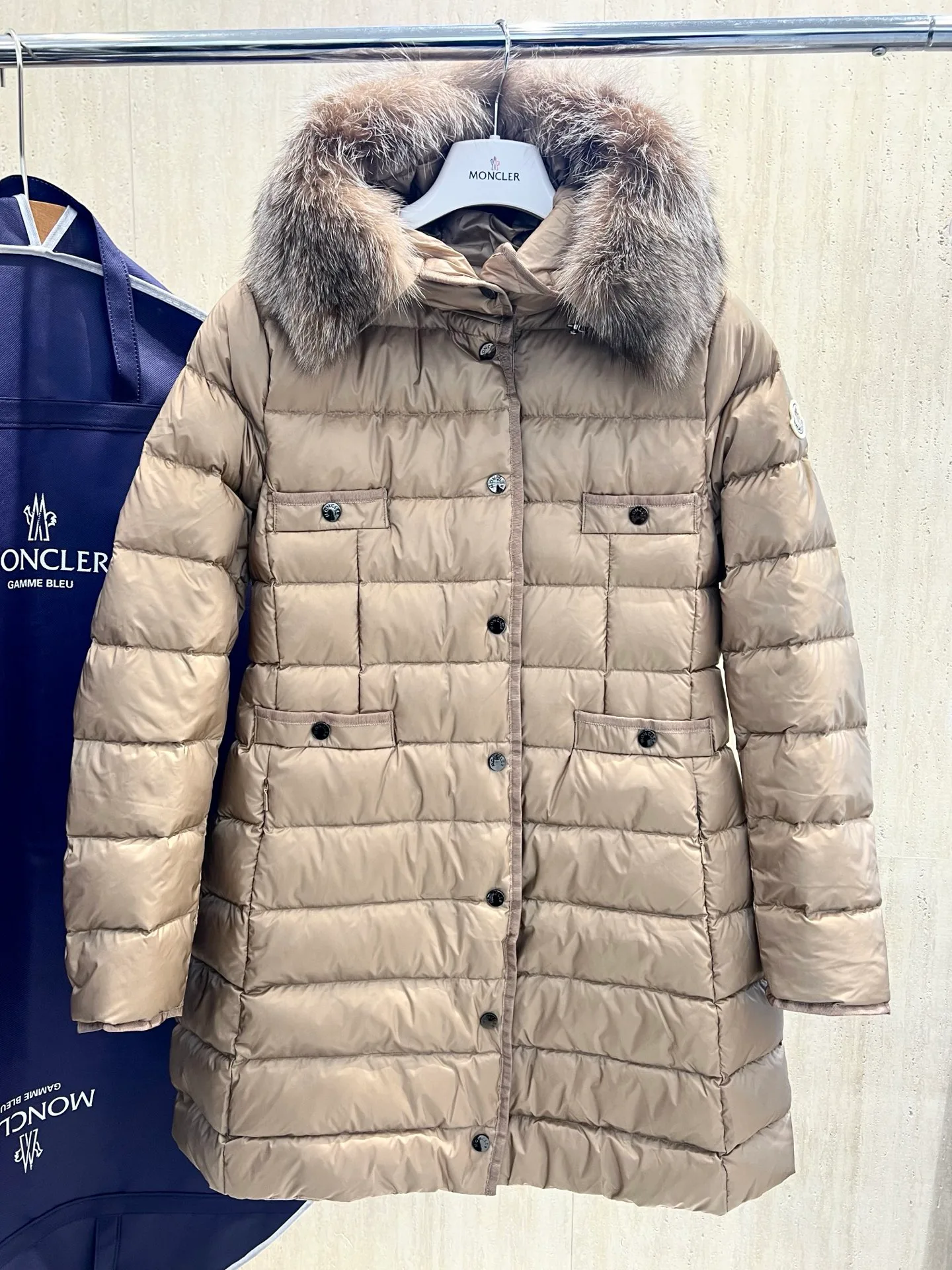 Куртки И Пуховики Женские Moncler 18723420