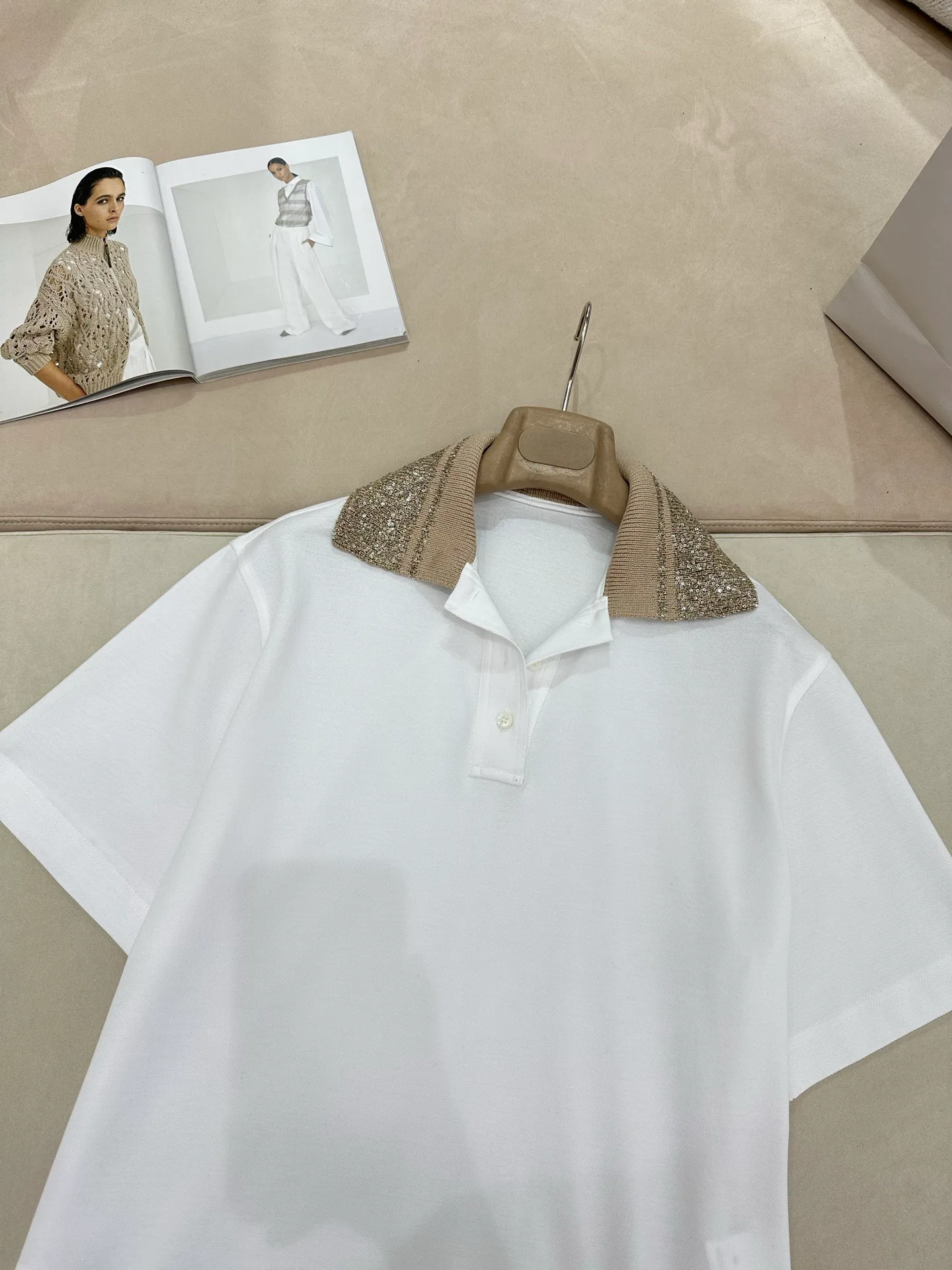 Футболки Женские Brunello Cucinelli 12288504