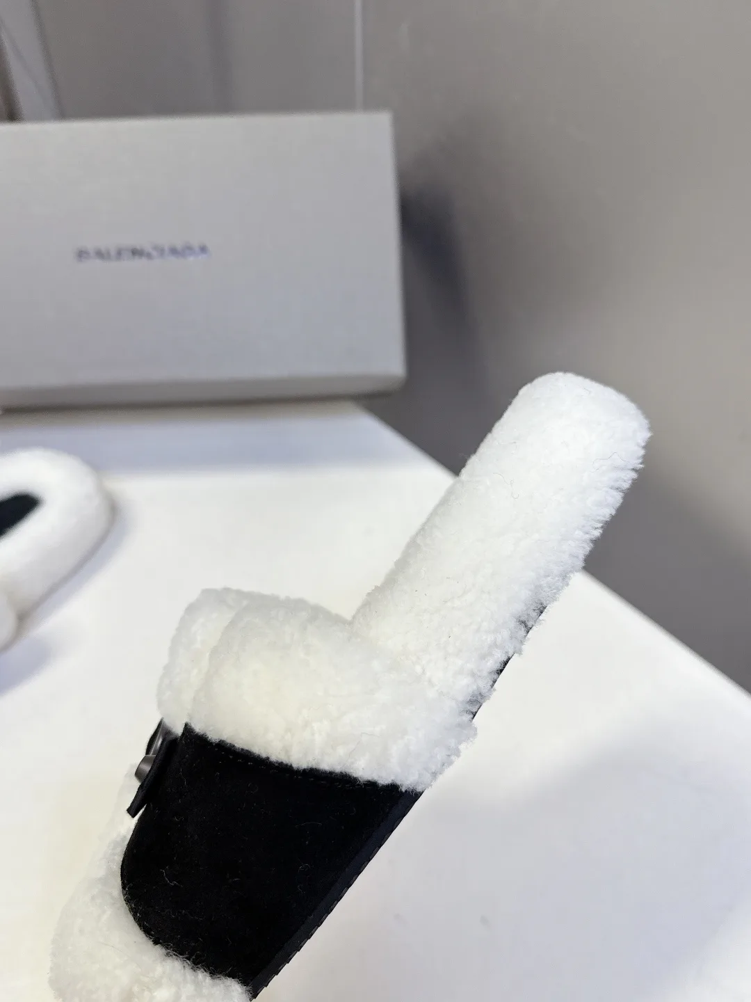 Тапочки Женские Balenciaga 185591