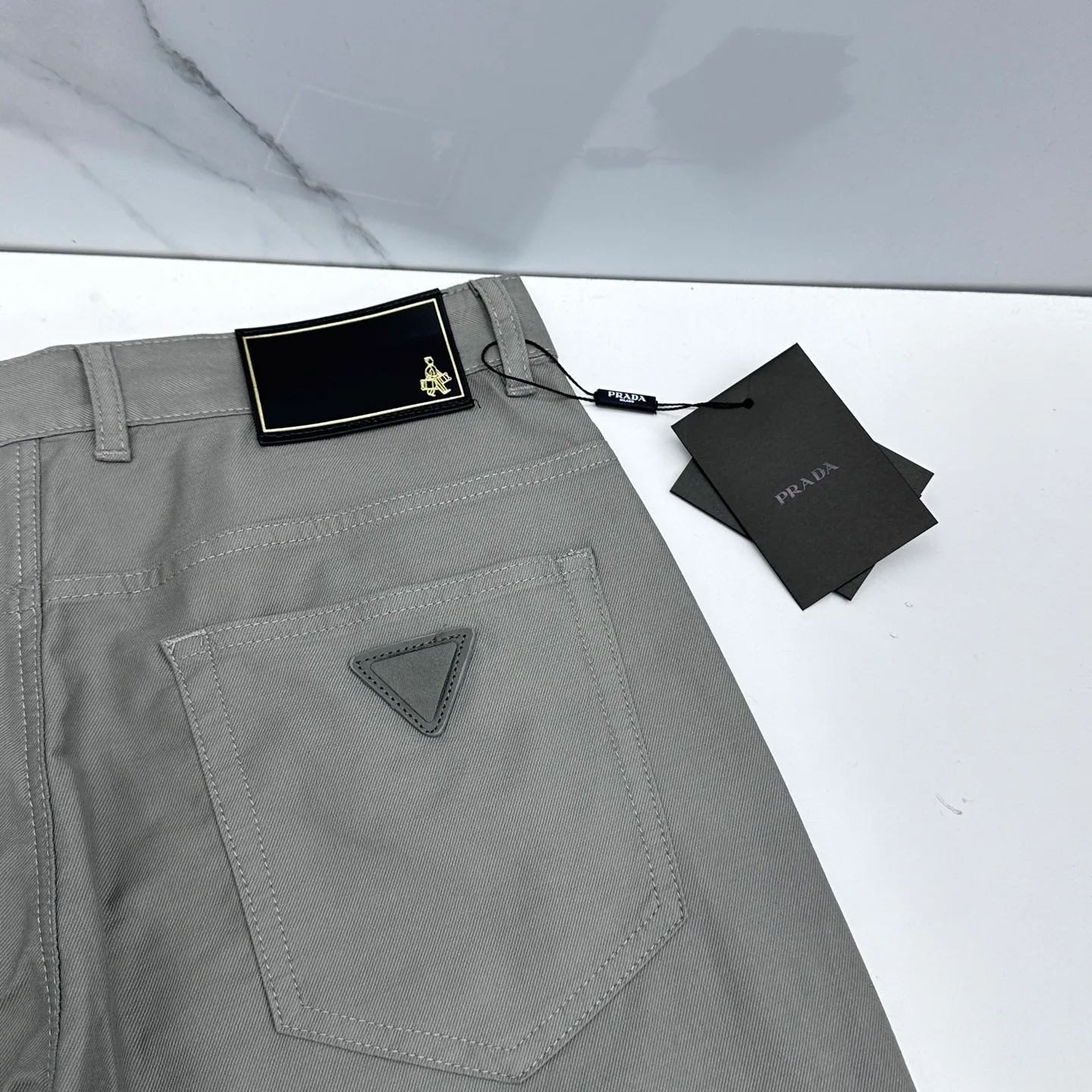 Брюки Мужские Prada 13118890