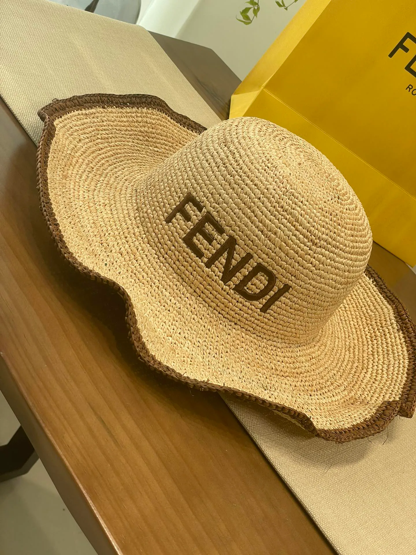 Головные Уборы Fendi 12697392