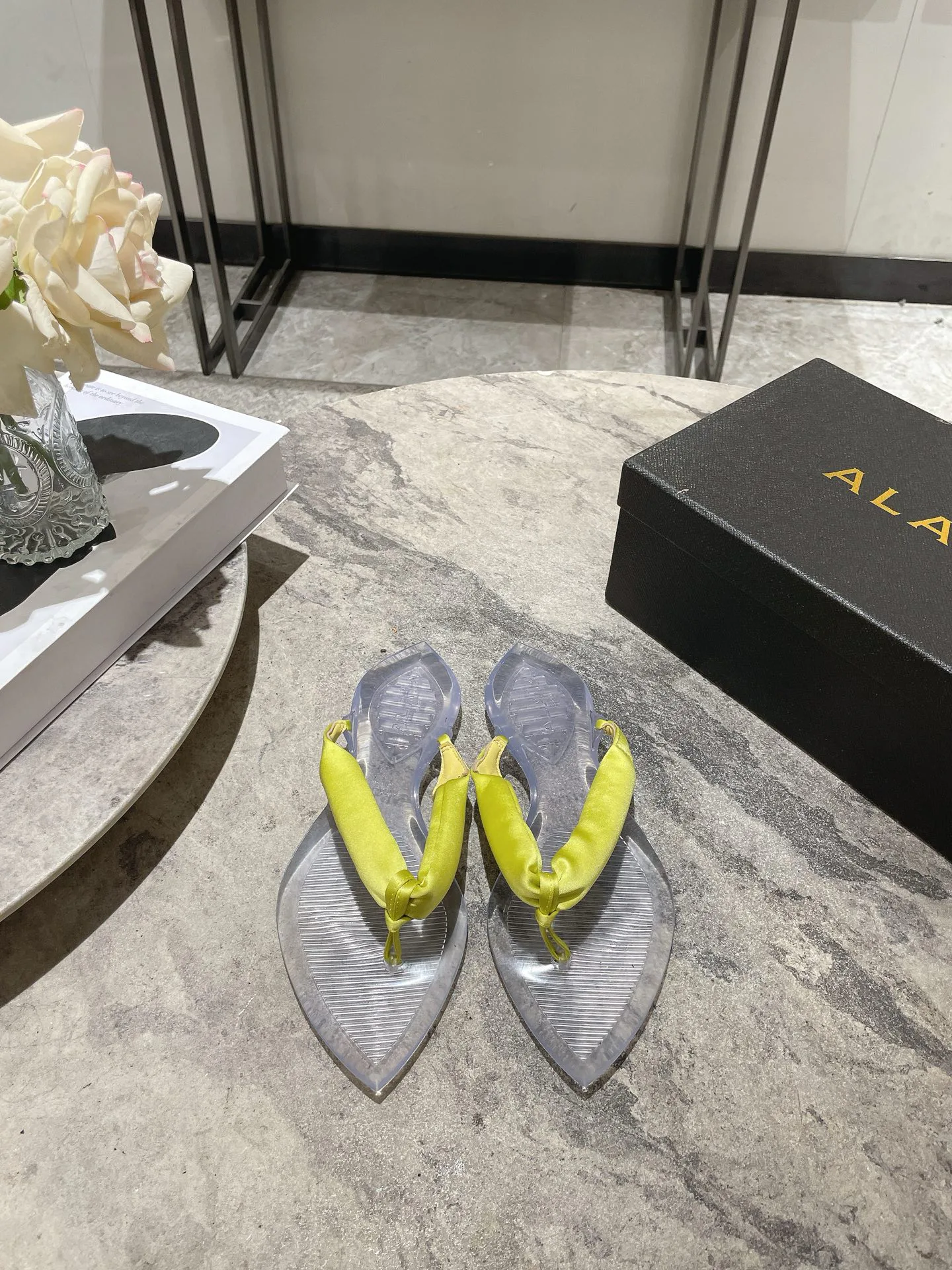 Шлепанцы Женские Alaia 12859253