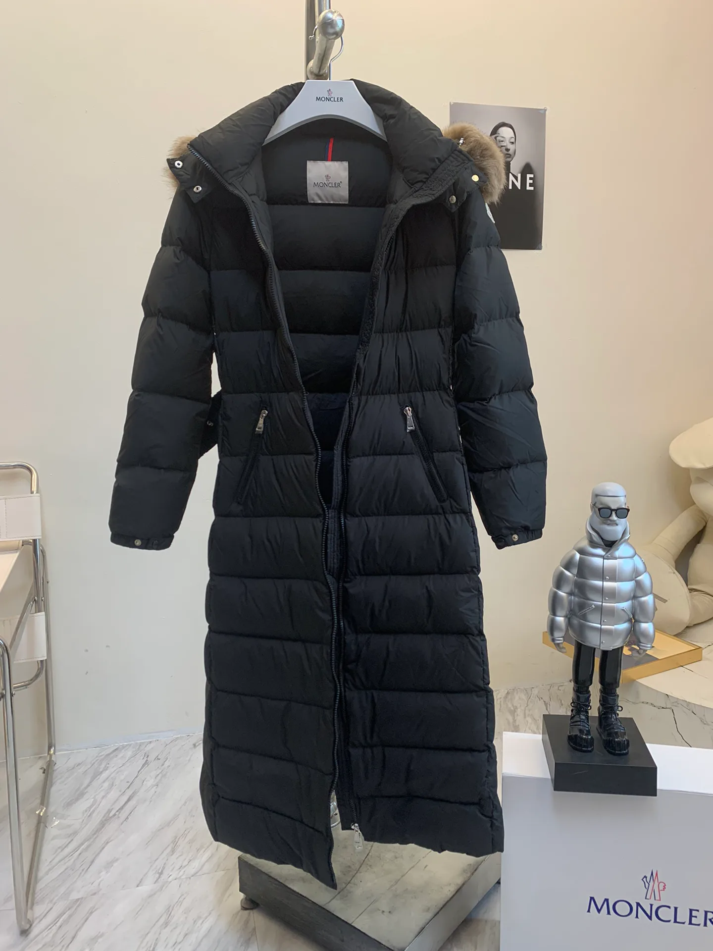 Куртки И Пуховики Женские Moncler 18130006