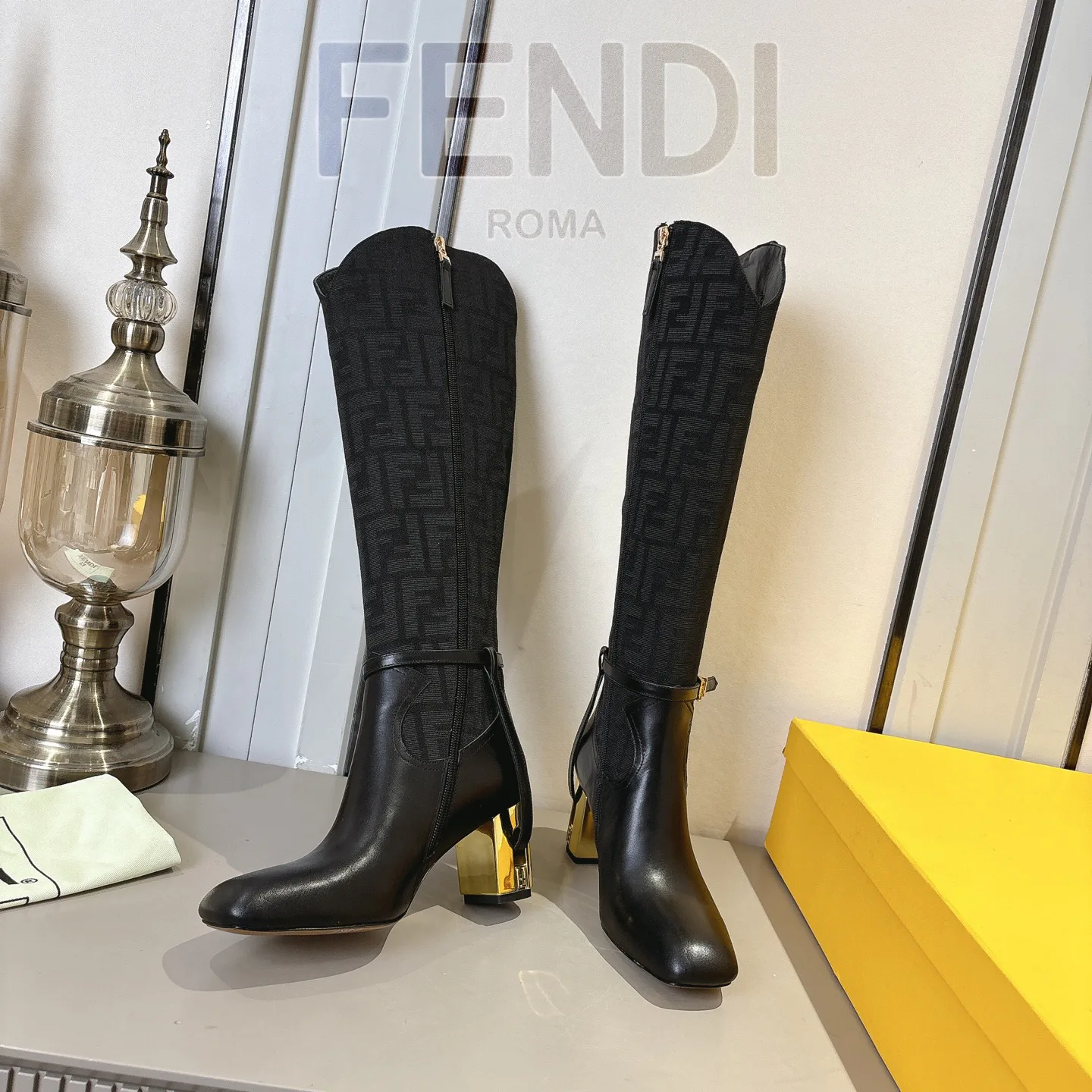 Сапоги Женские Fendi 18247881
