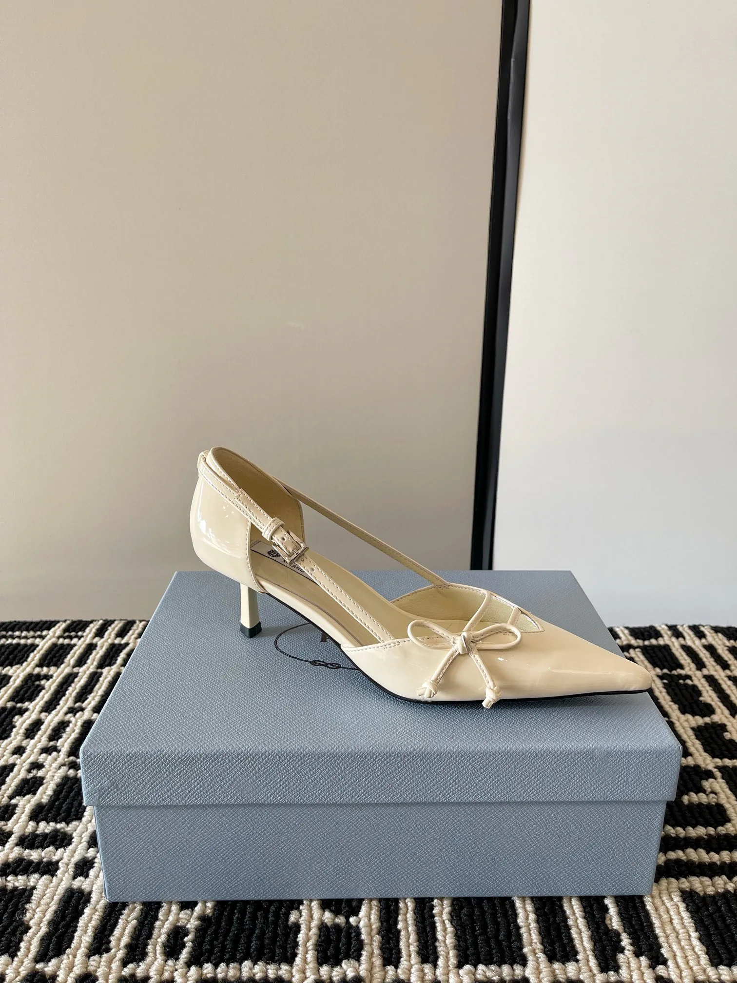 Туфли Женские Prada 11162938