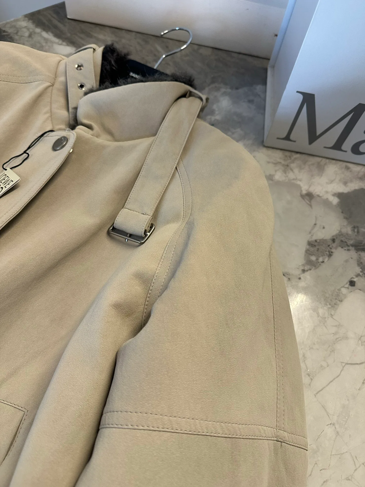 Куртки И Пуховики Женские Loewe 19189521