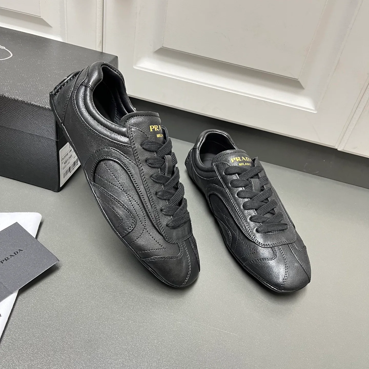 Кроссовки Мужские Prada 13403052