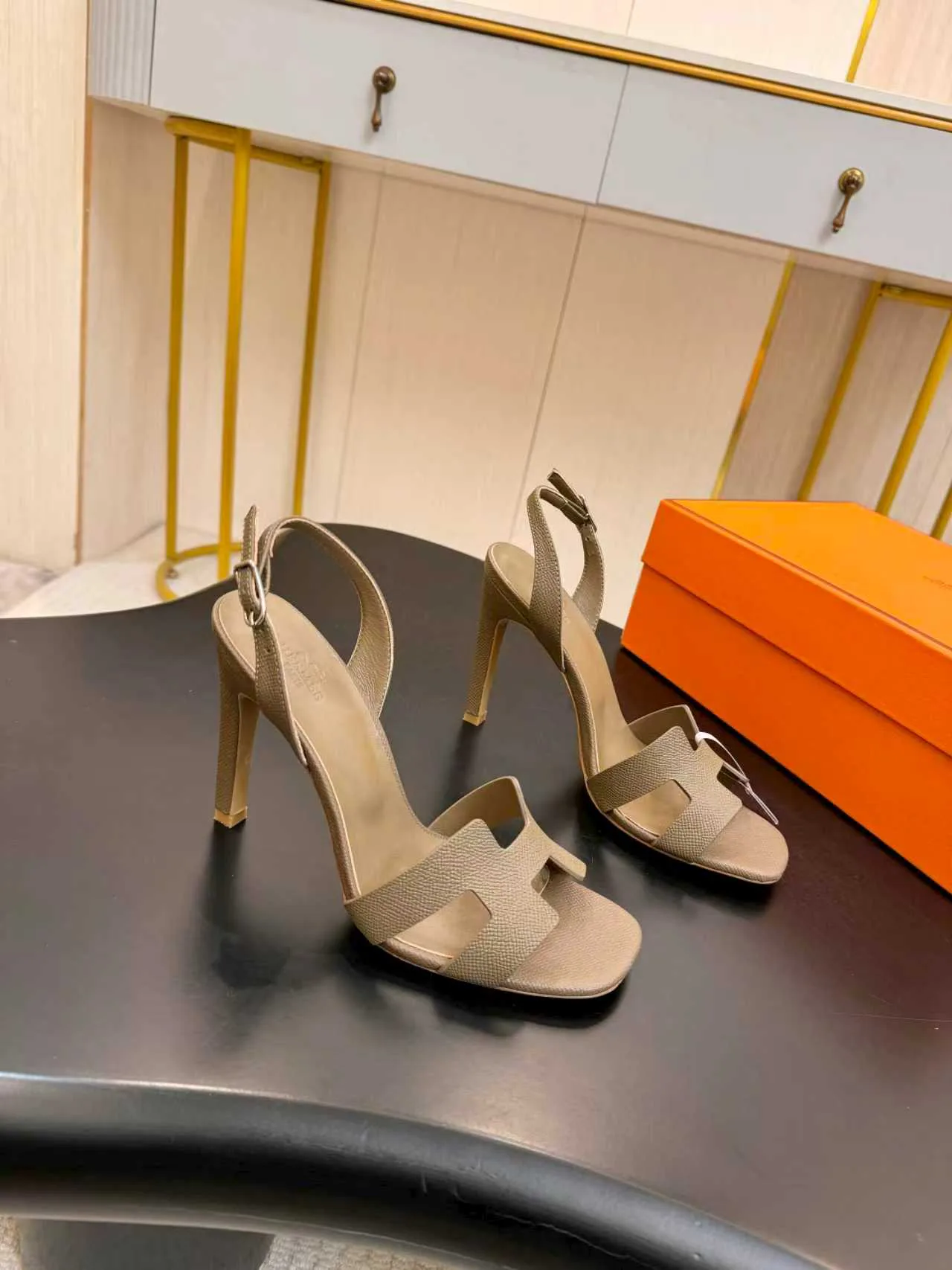 Туфли Женские Hermes 10437026