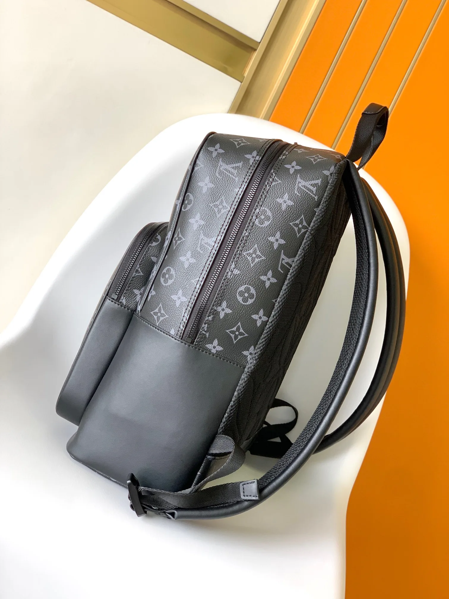 Рюкзаки Мужские Louis Vuitton 18412638